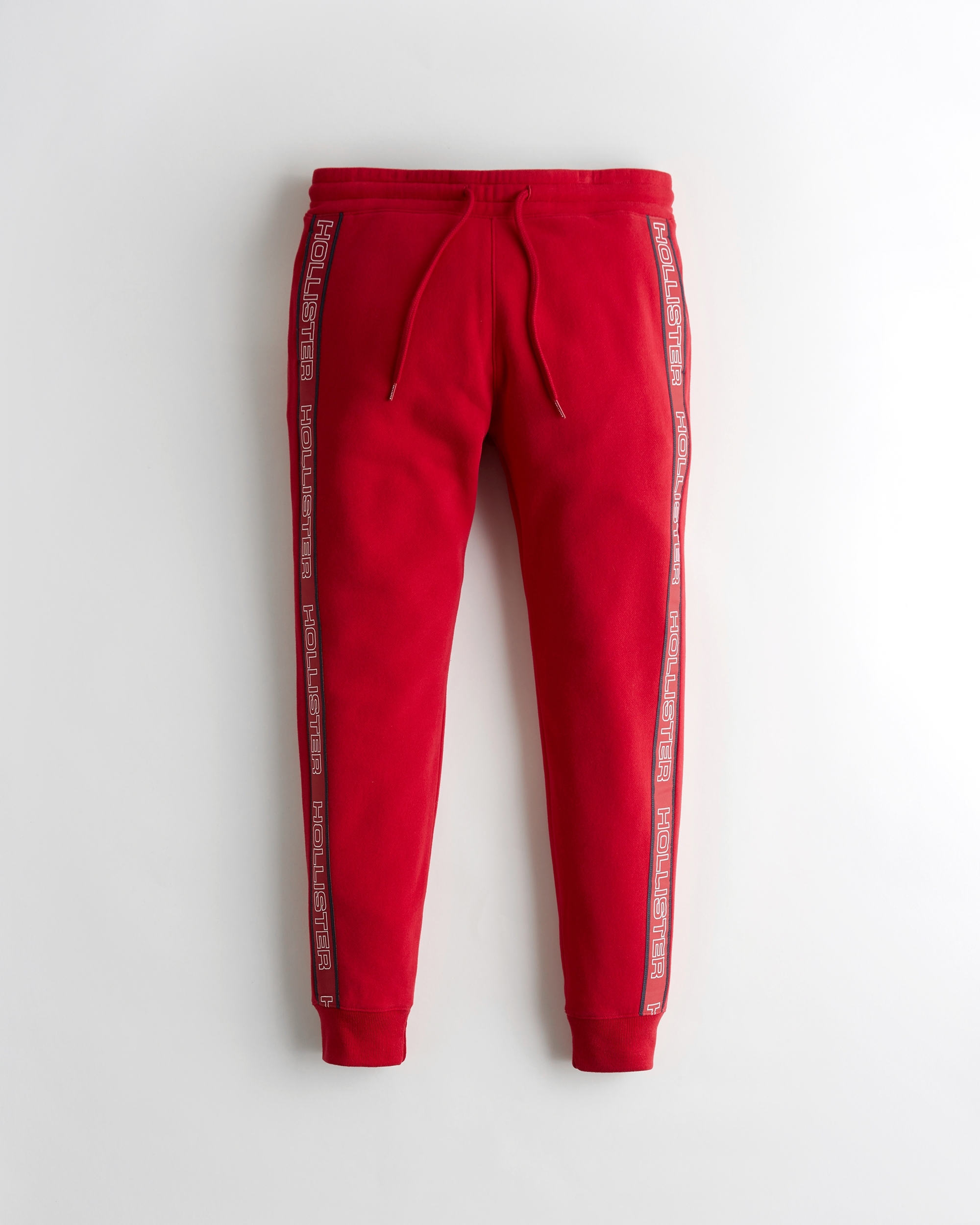 red hollister pants