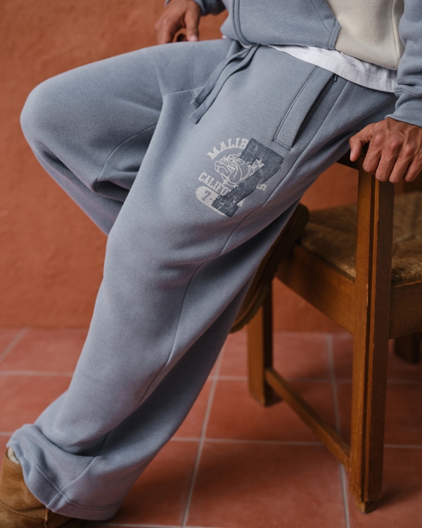 Hollister Feel Good Ultra Baggy Graphic Sweatpants
