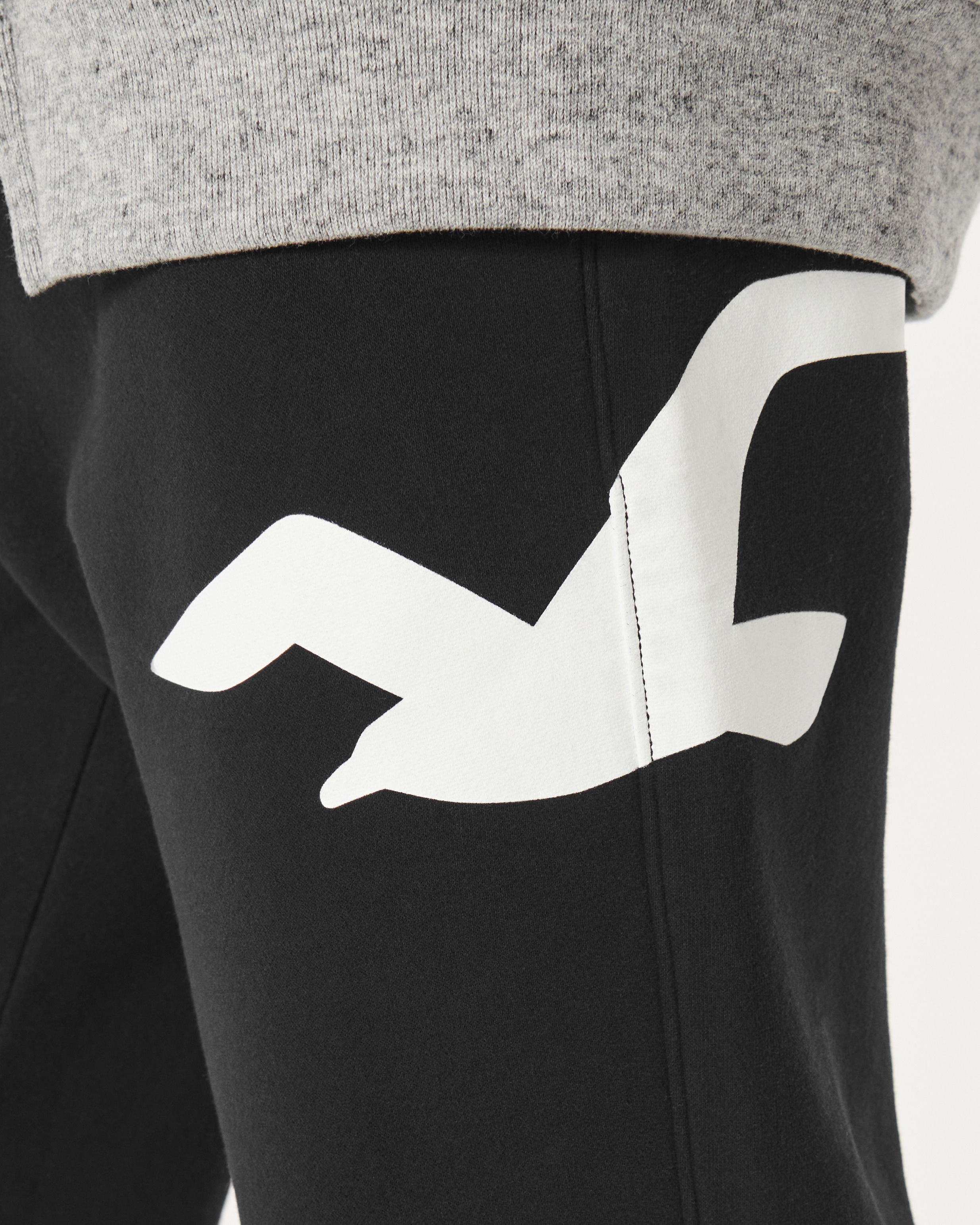Men's Relaxed Fleece Logo Graphic Joggers