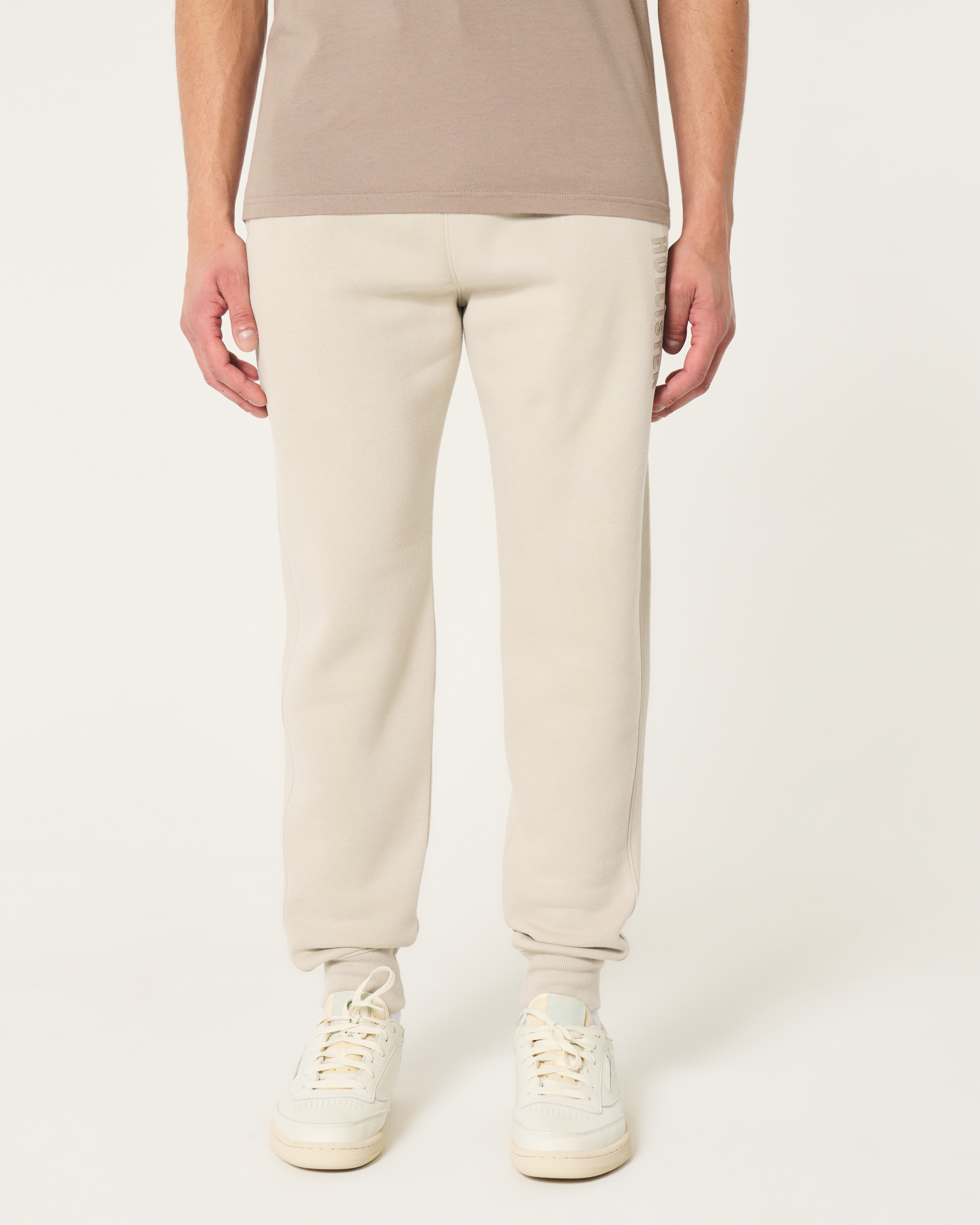 Relaxed Fleece Logo Joggers