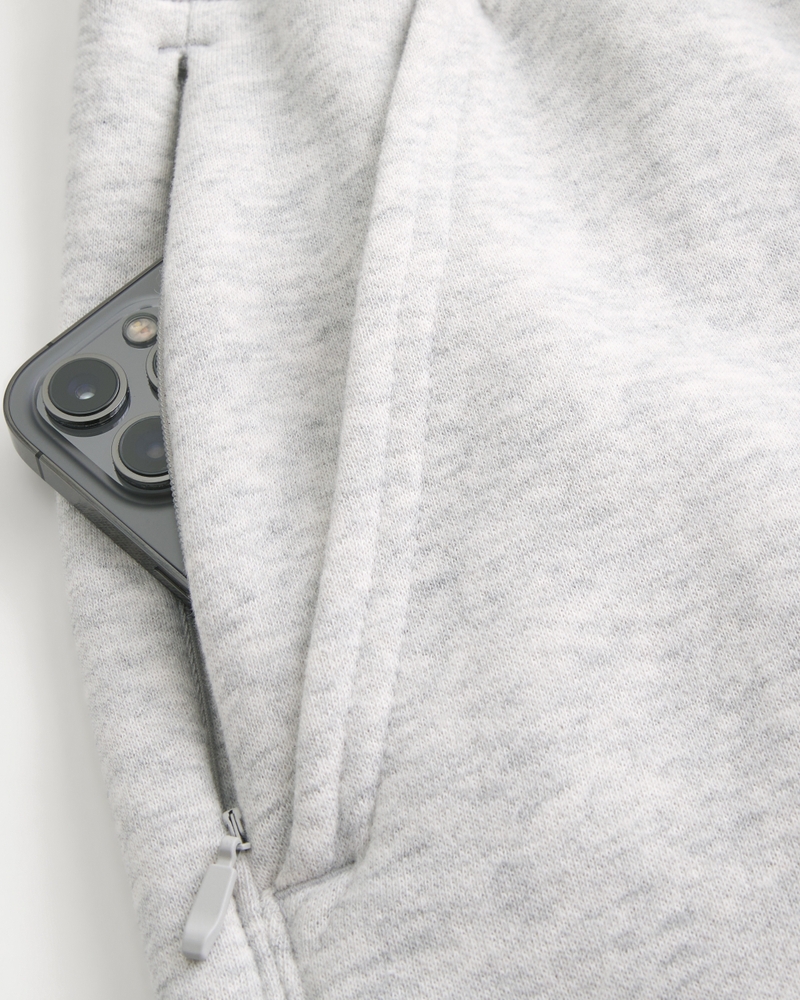 Relaxed Fleece Joggers