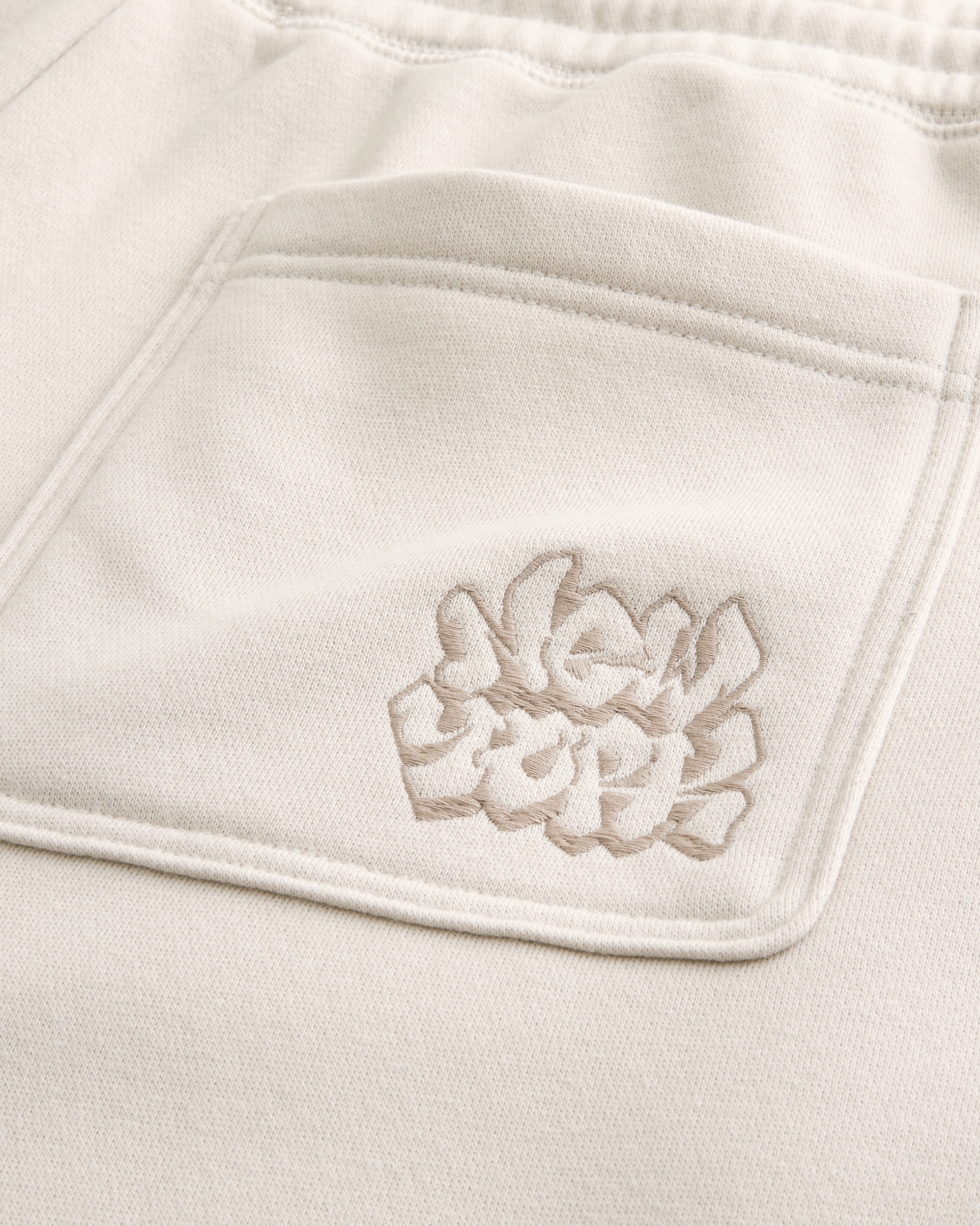 Baggy New York Graphic Sweatpants