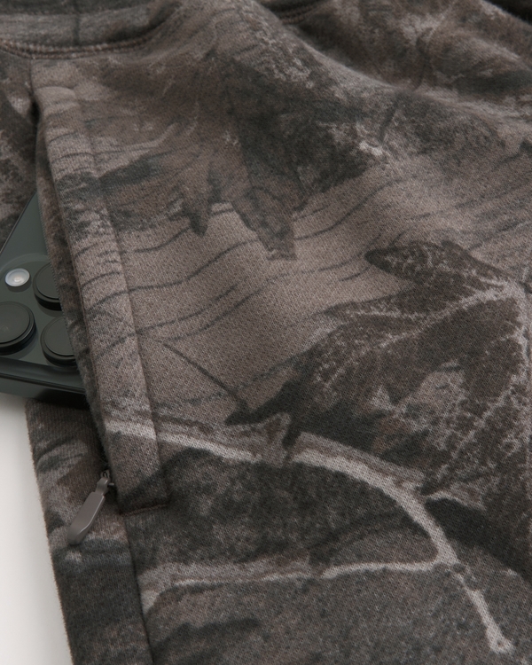 Camo Baggy Sweatpants