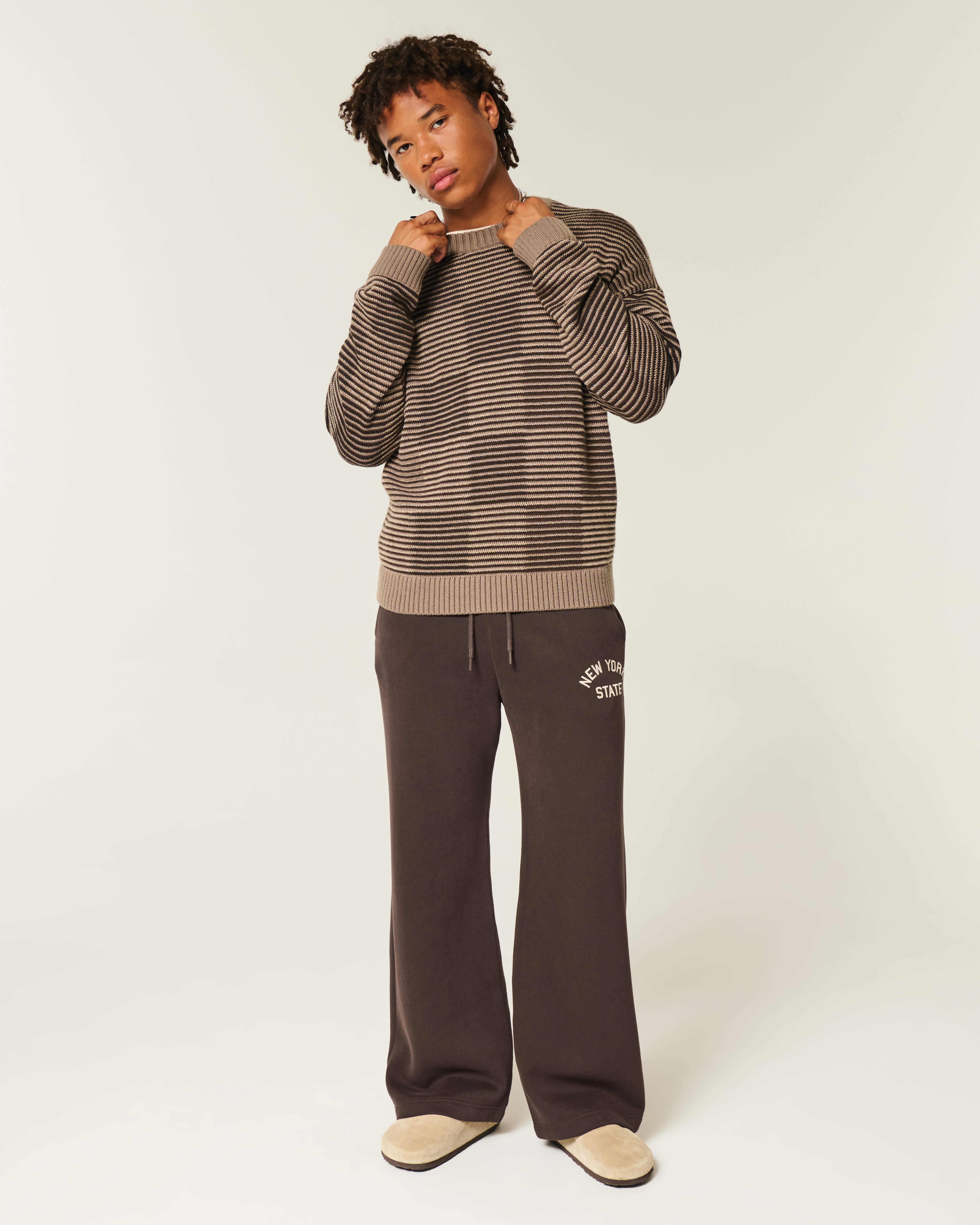 Applique Graphic Bootcut Sweatpants