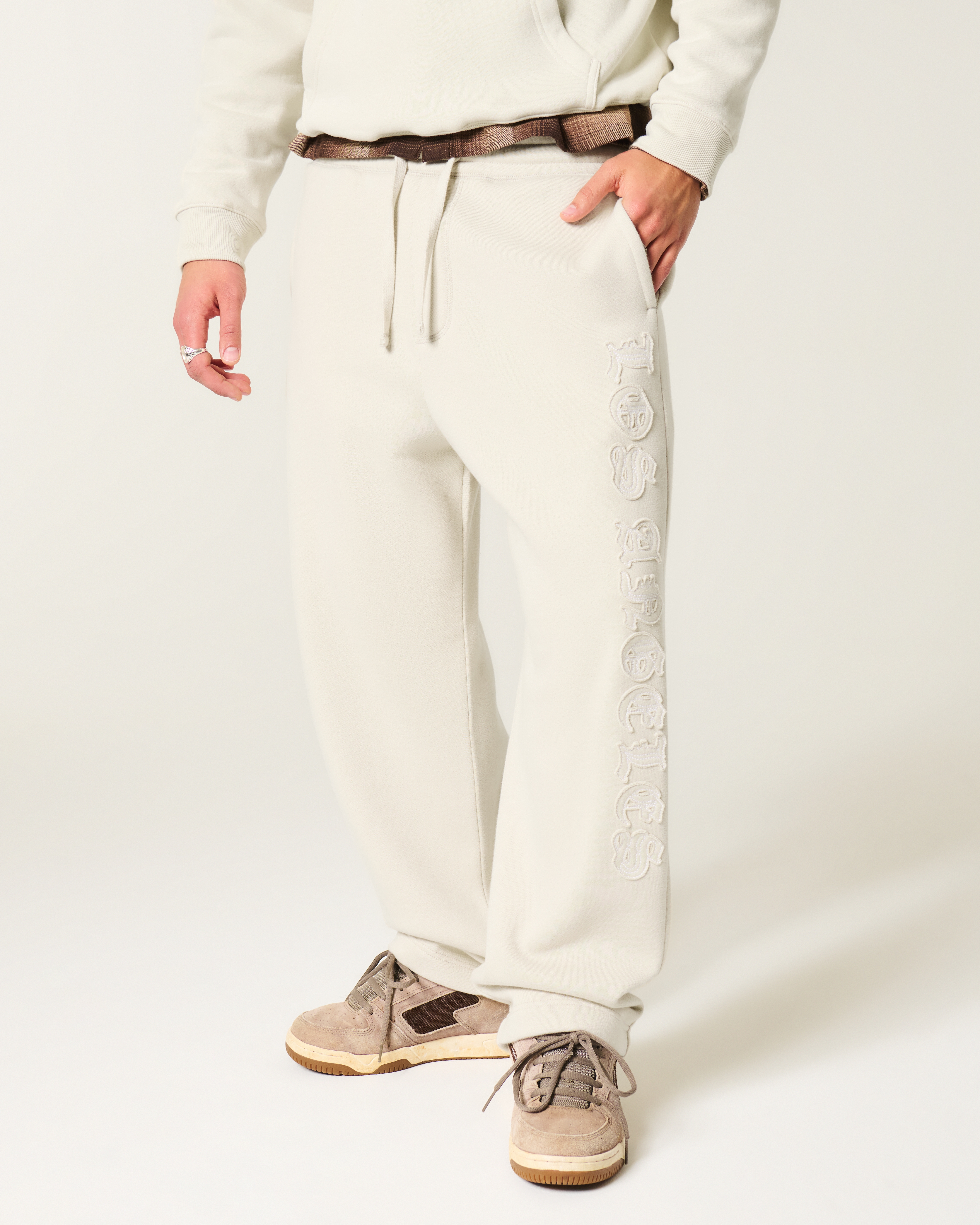 Hollister Feel Good Los Angeles Graphic Baggy Sweatpants