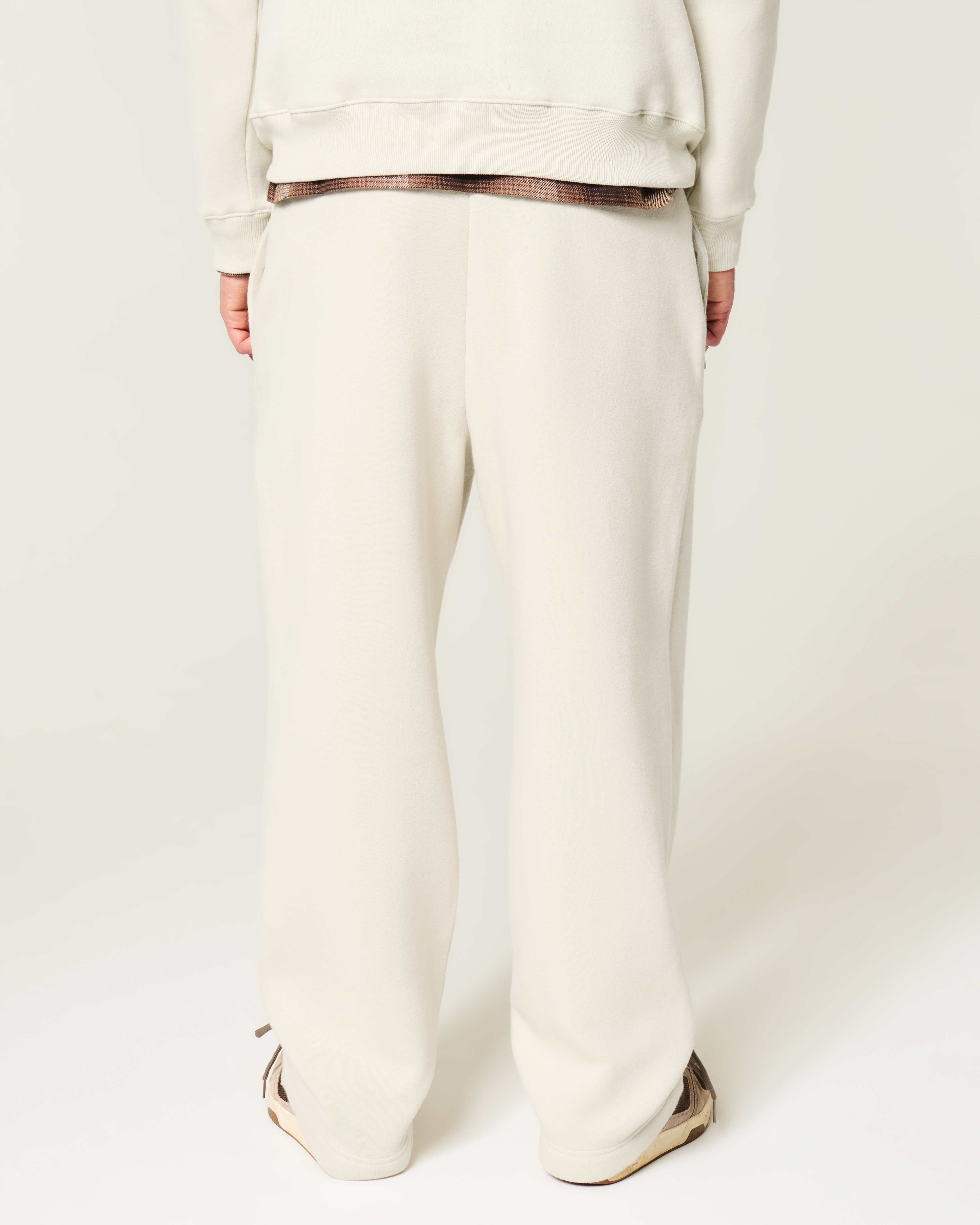 Hollister Feel Good Los Angeles Graphic Baggy Sweatpants