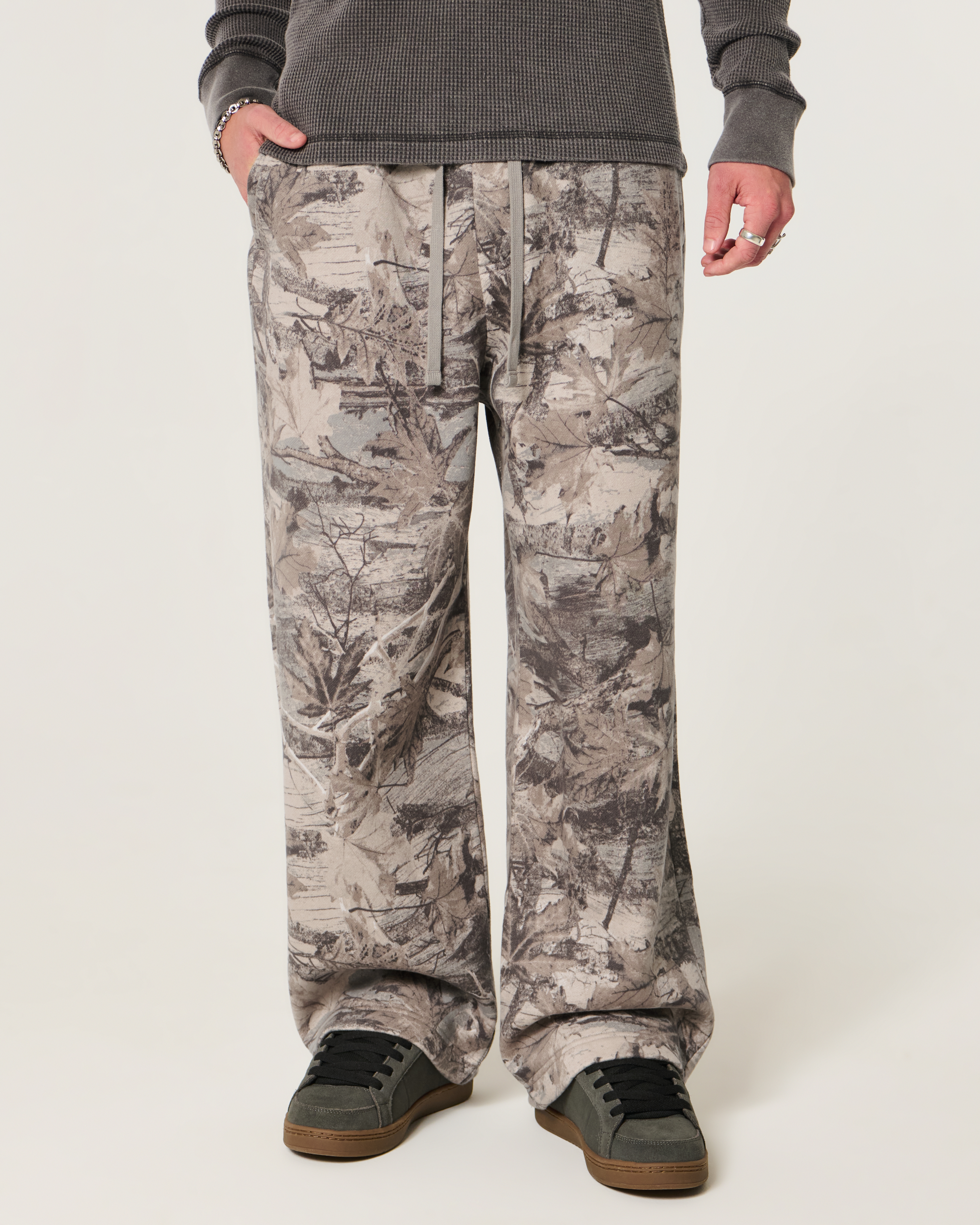 Hollister Feel Good Camo Super Baggy Sweatpants