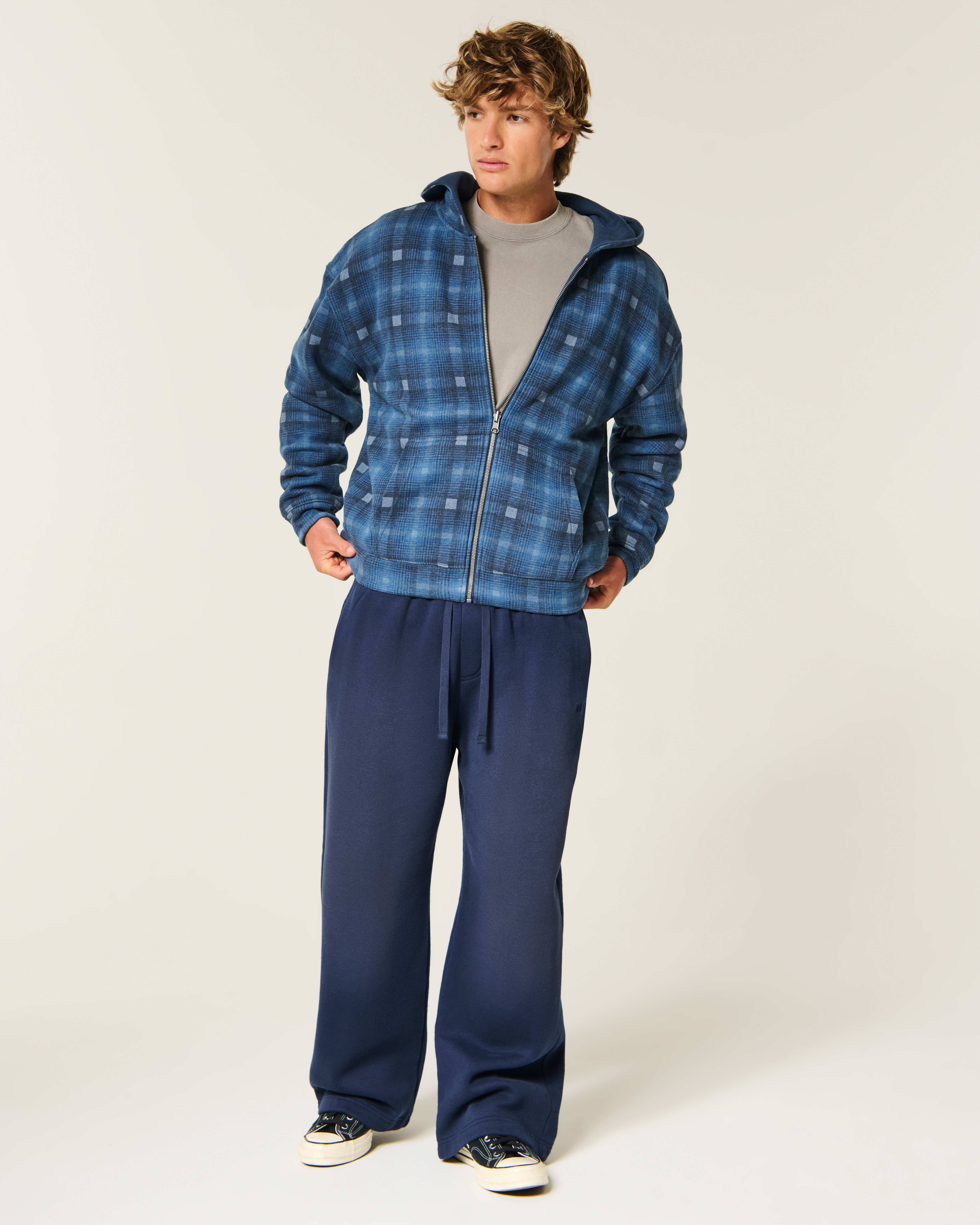 Hollister Feel Good Thigh Blast Super Baggy Sweatpants