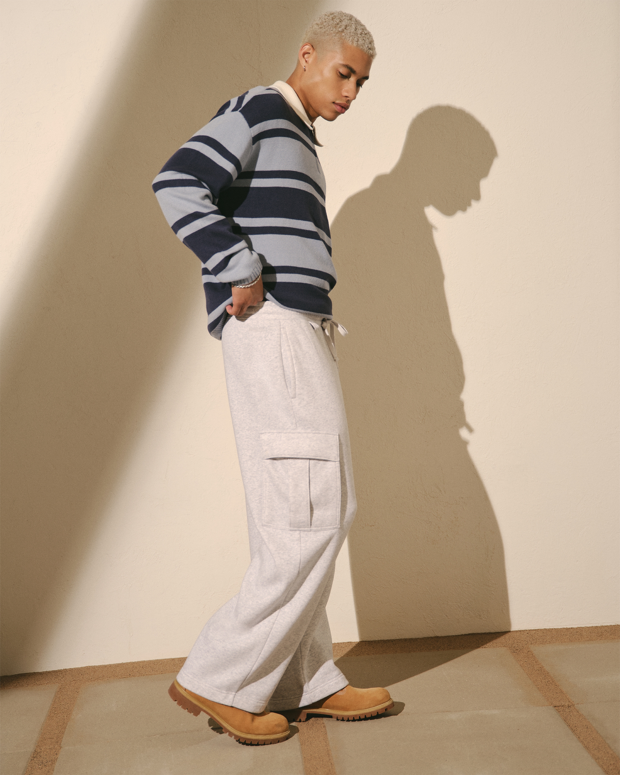 Hollister Feel Good Super Baggy Cargo Sweatpants