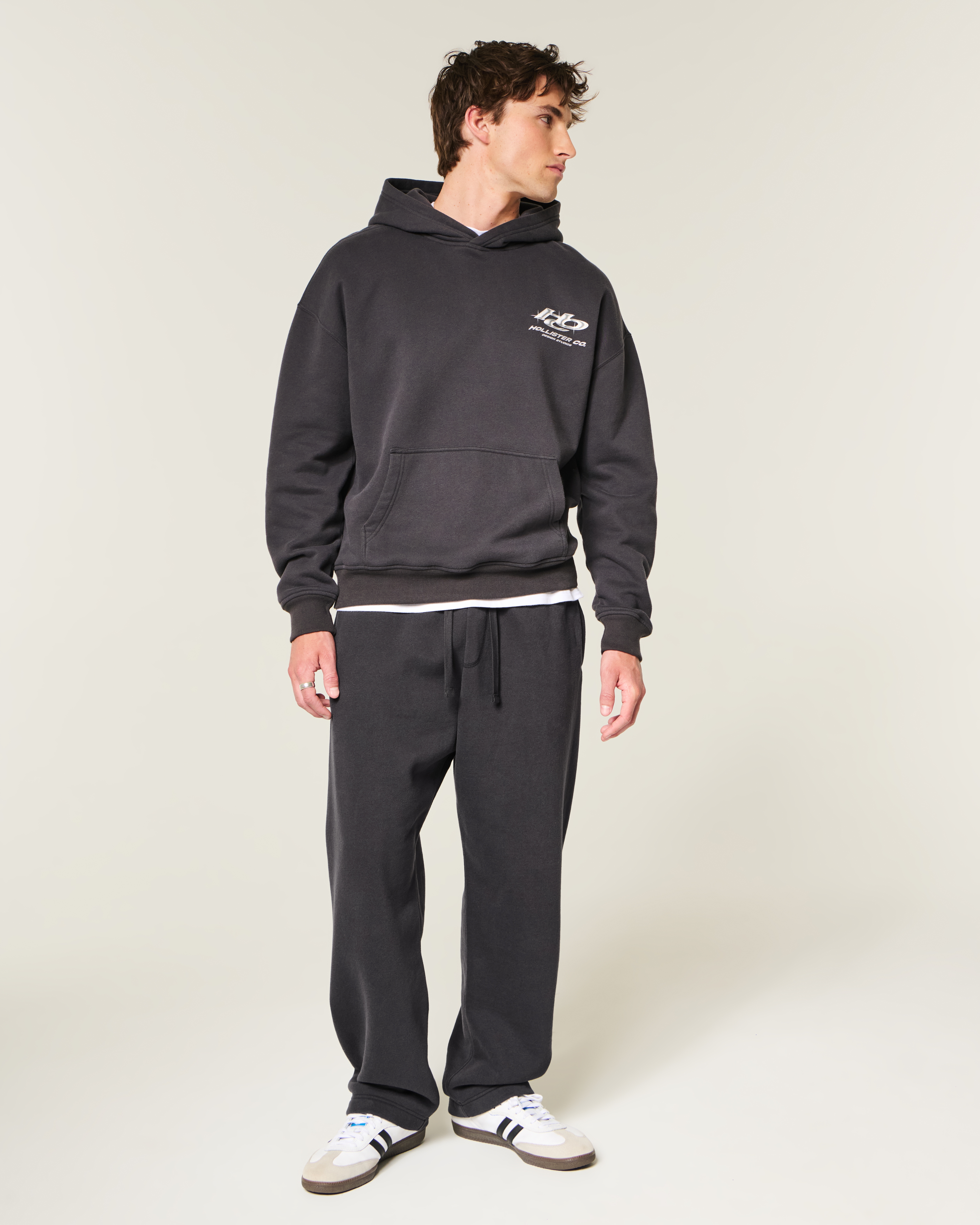 Back Pocket Chrome Print Logo Graphic Baggy Sweatpants