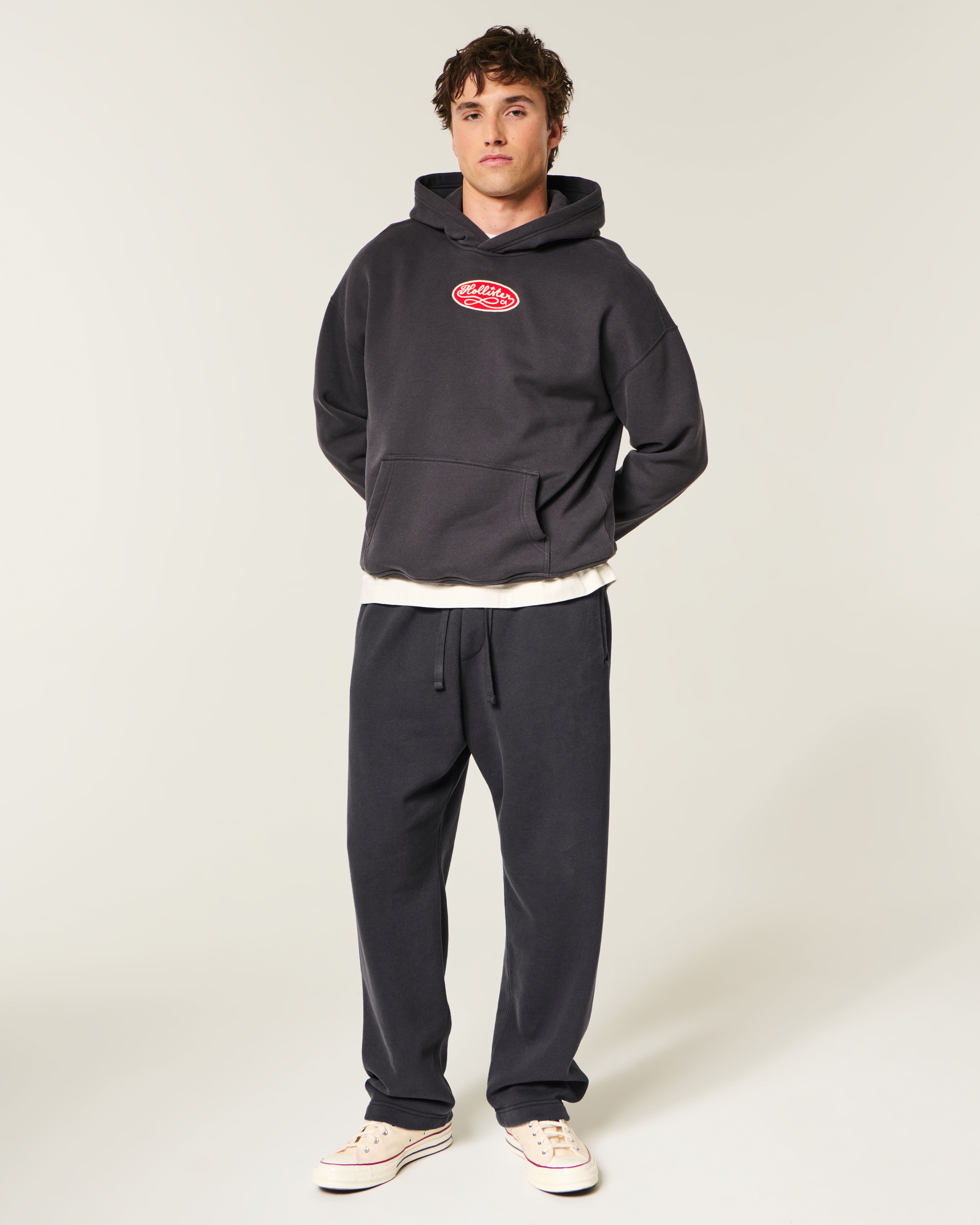 Back Pocket Embroidered Logo Graphic Baggy Sweatpants