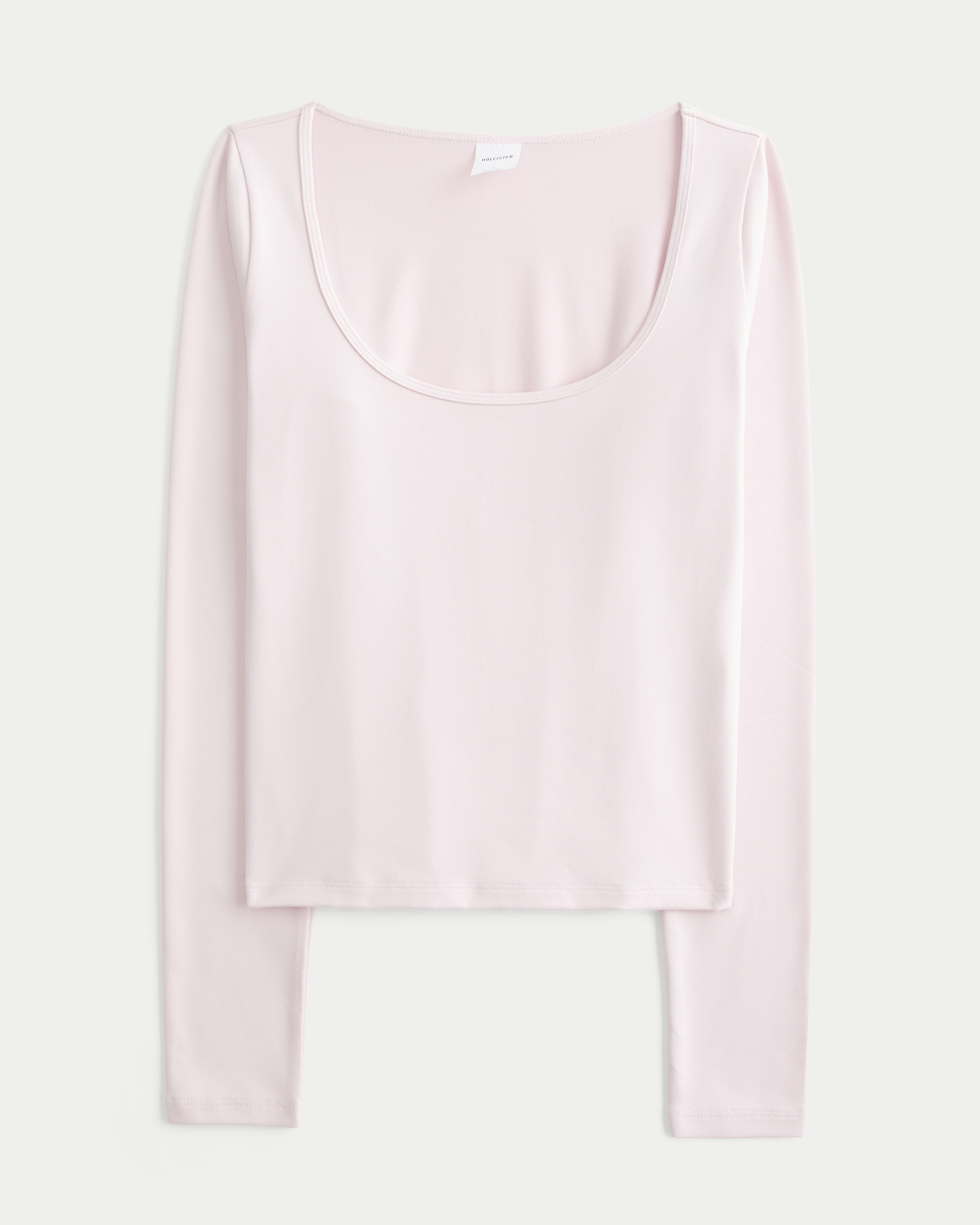 Smooth Seamless Fabric Scoop Top