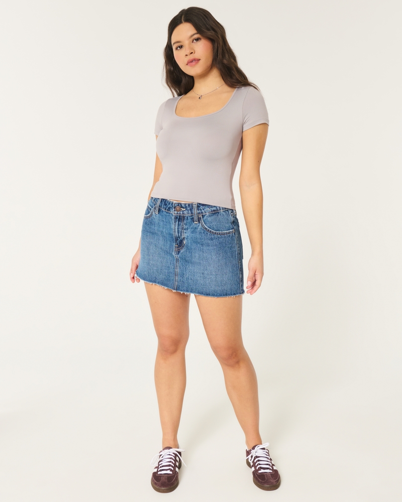 Seamless Fabric Square-Neck Baby Tee