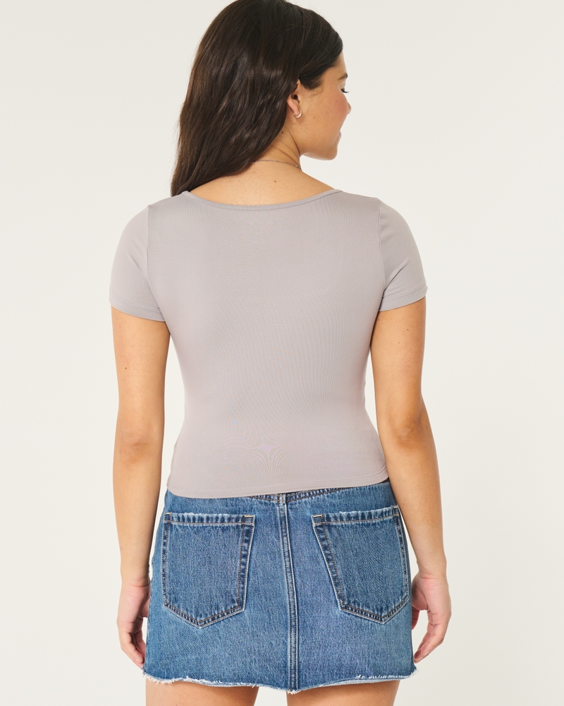 Seamless Fabric Square-Neck Baby Tee