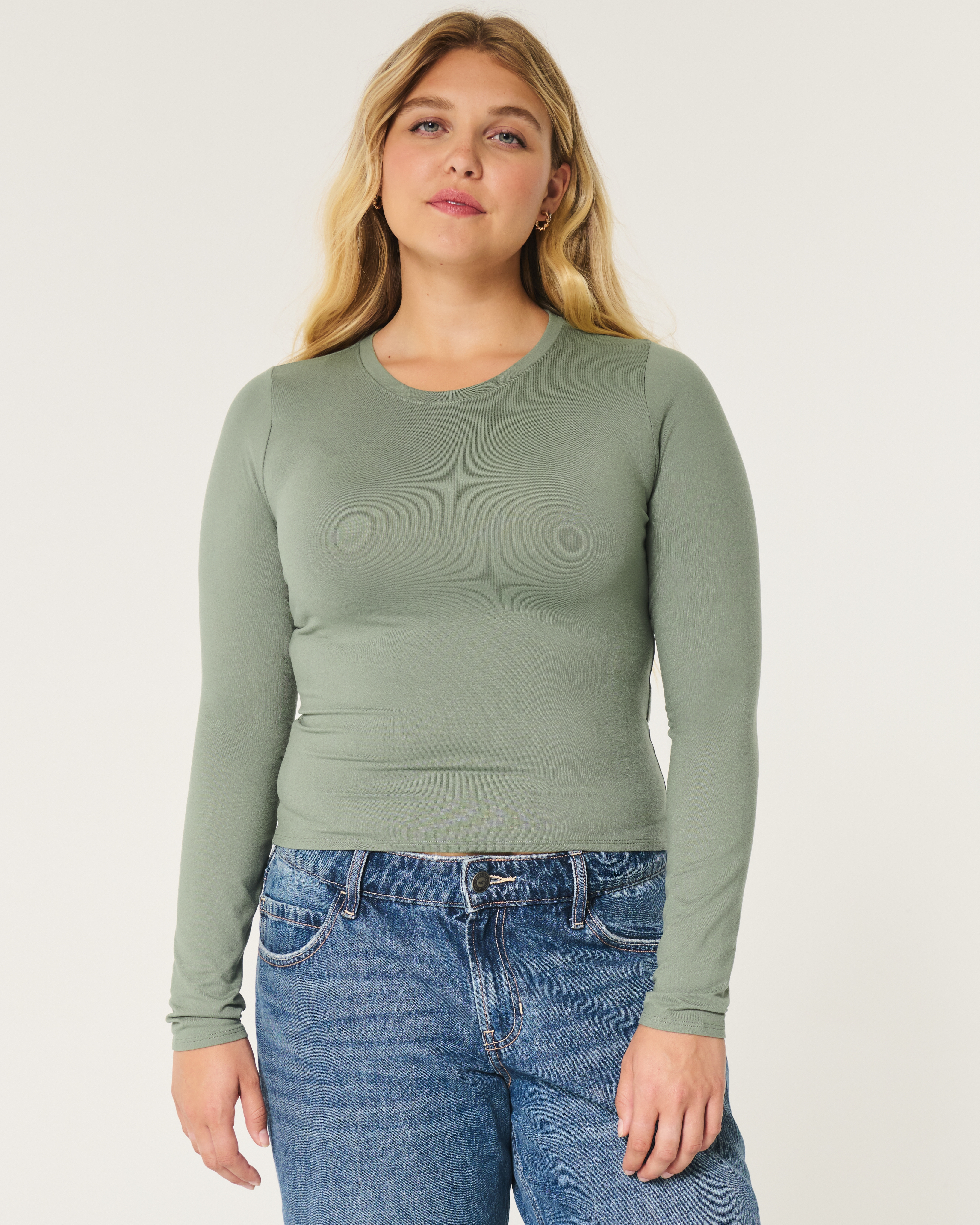 Soft Stretch Seamless Fabric Long-Sleeve Top