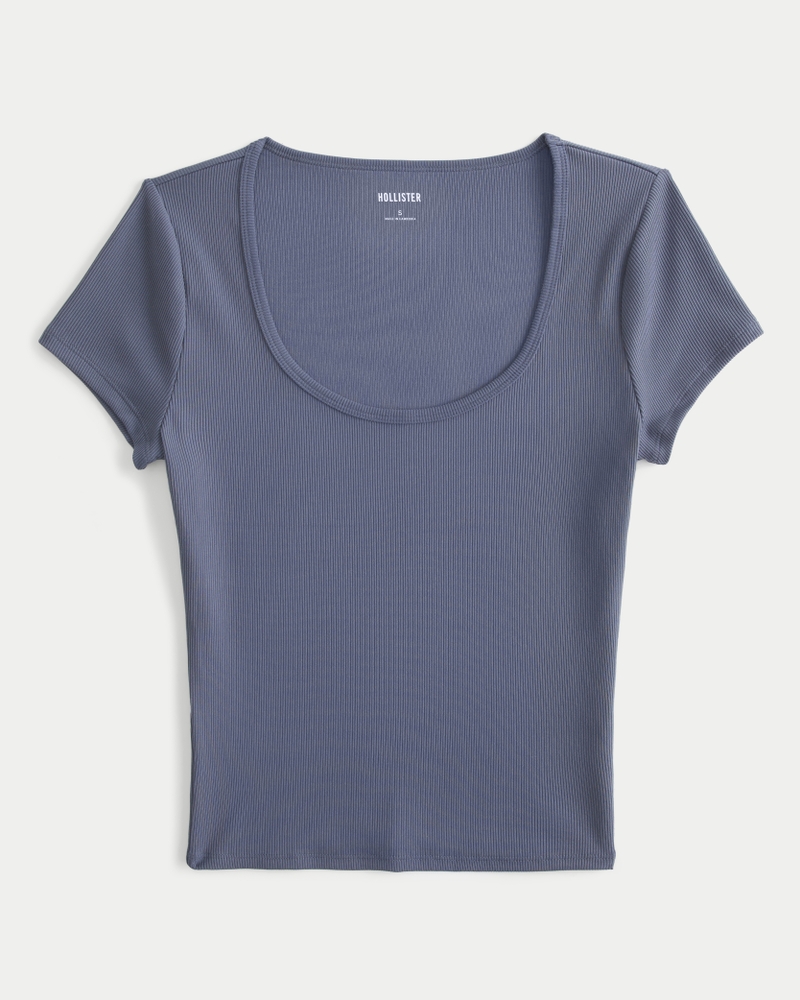 Hollister tees clearance hotsell