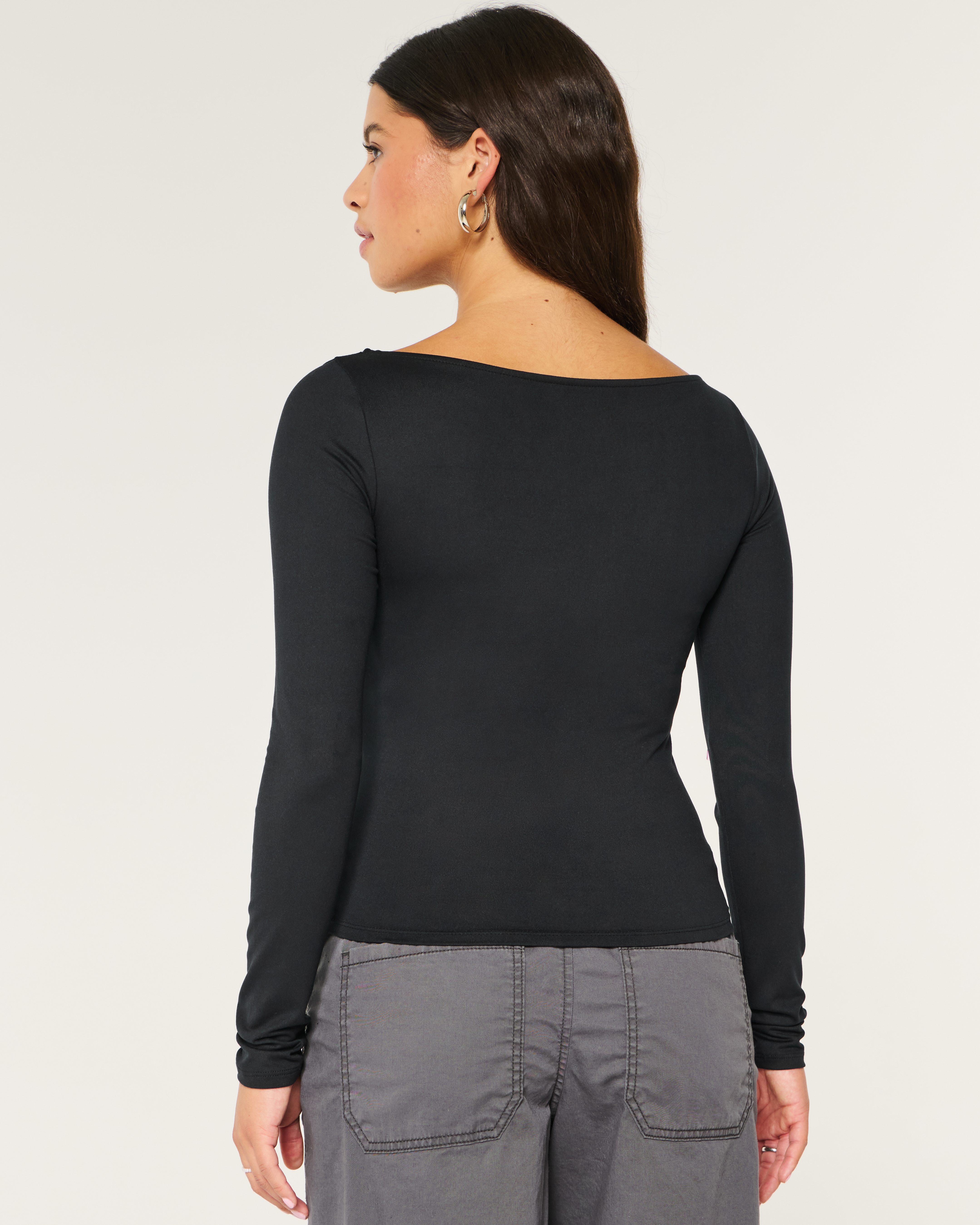 Soft Stretch Seamless Fabric Boat-Neck Top