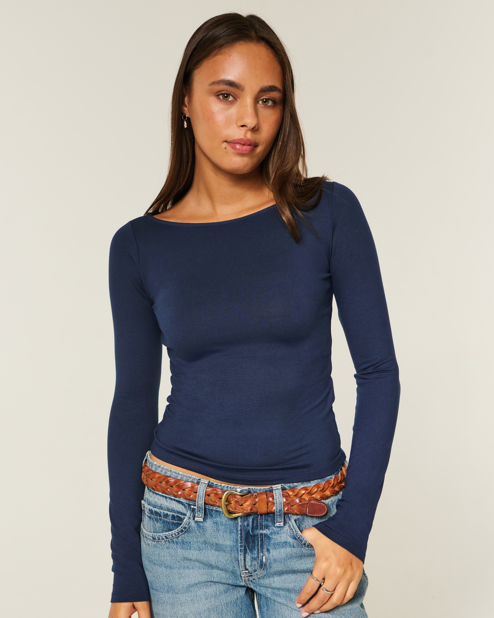 Clothing for Women & Men | Teen Clothing | Hollister Co.