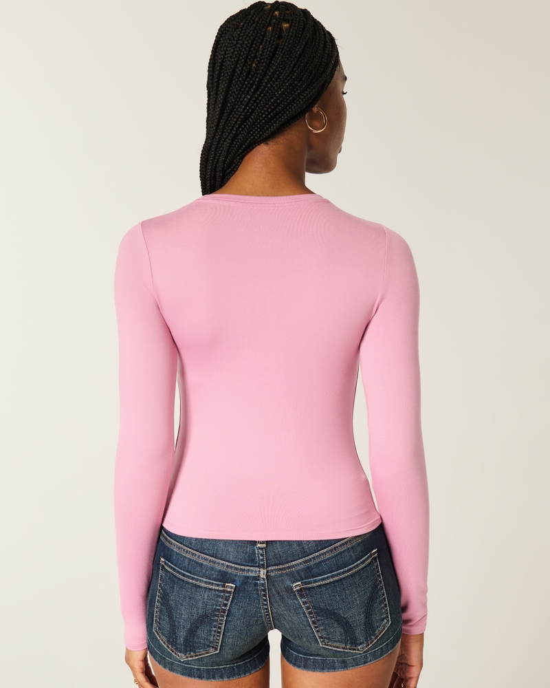Seamless Fabric Long-Sleeve Crew Top