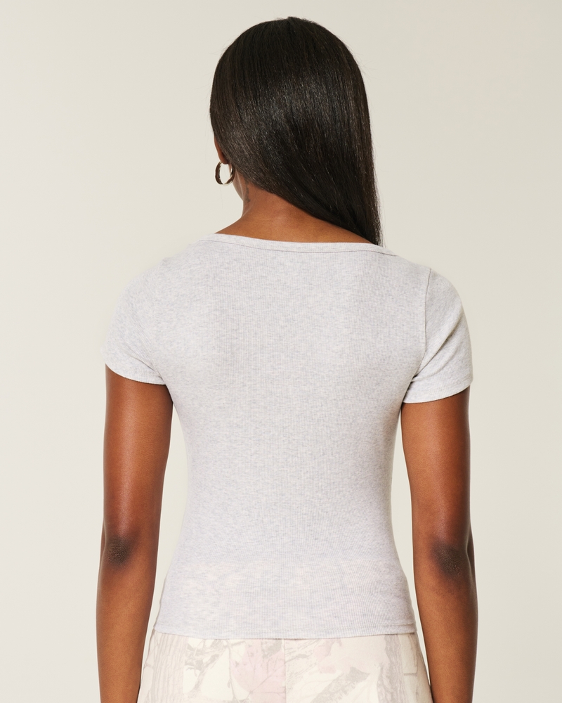Scoop T-Shirt