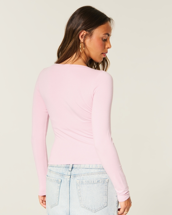 select to zoom model image