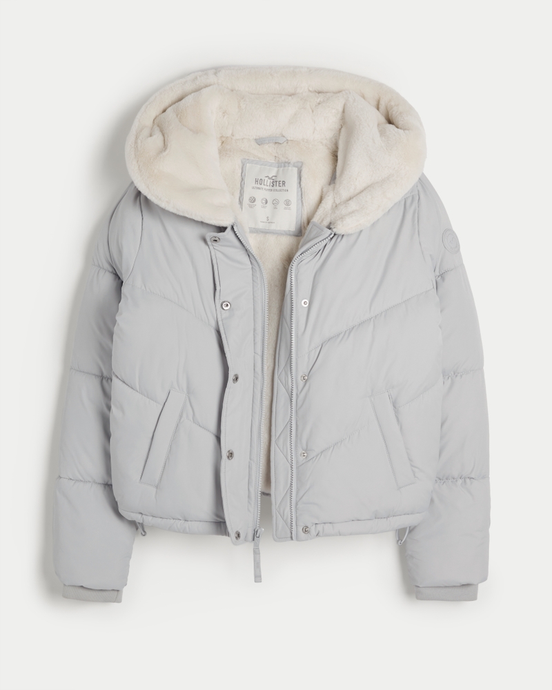 White hollister puffer store jacket