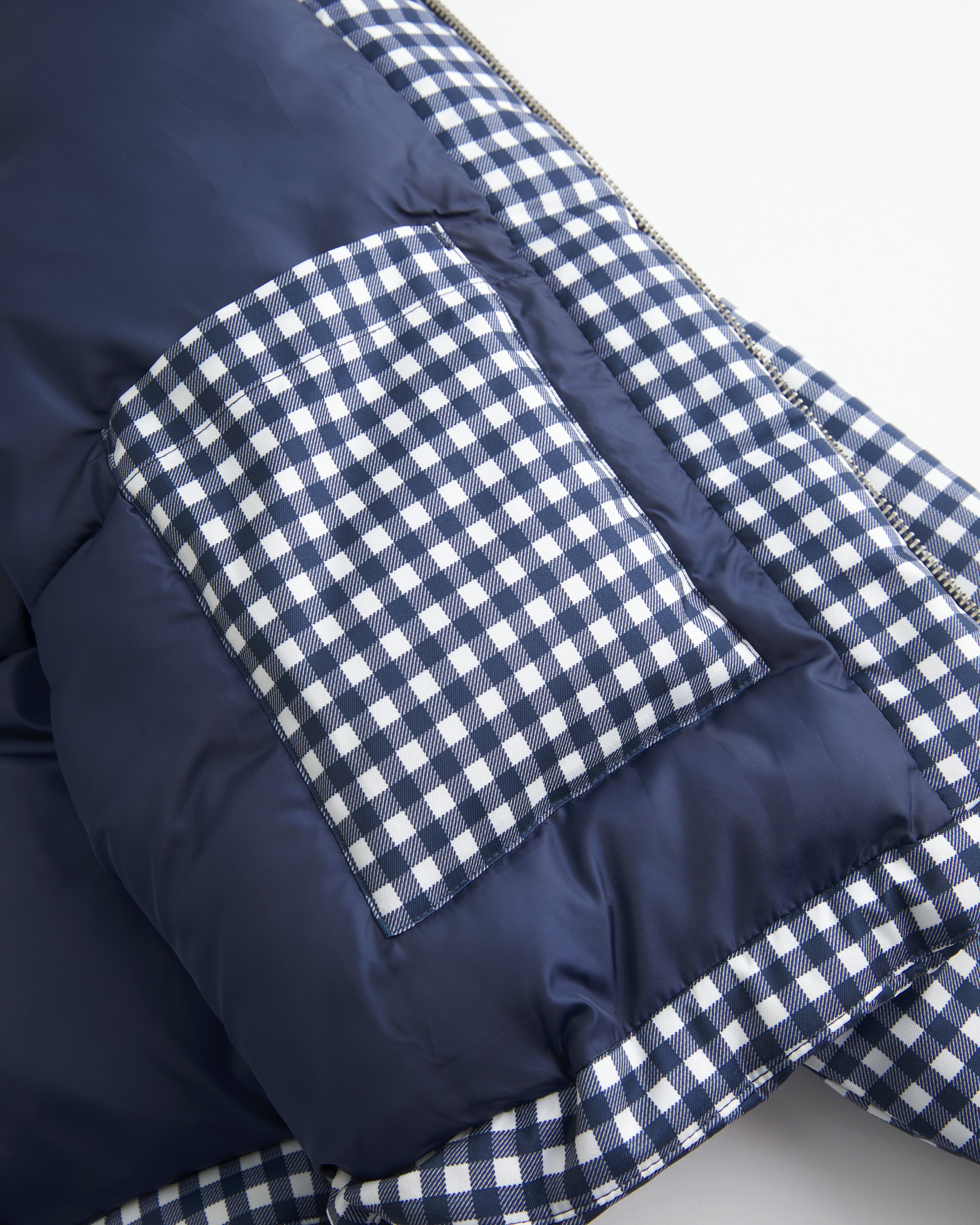 Zip-Up Pattern Puffer Jacket