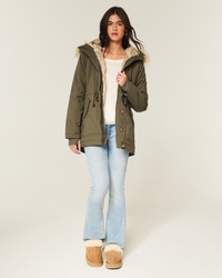 Hollister フェイクファーラインドパーカー 新品未使用 ウィメンズ フェイクファーラインドパーカー | ウィメンズ セール