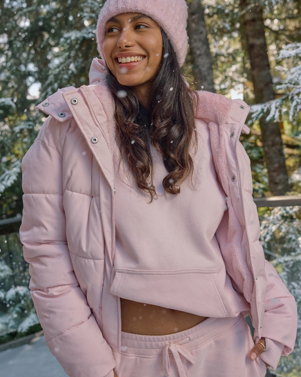 Hollister Feel Good Puffer Jacket
