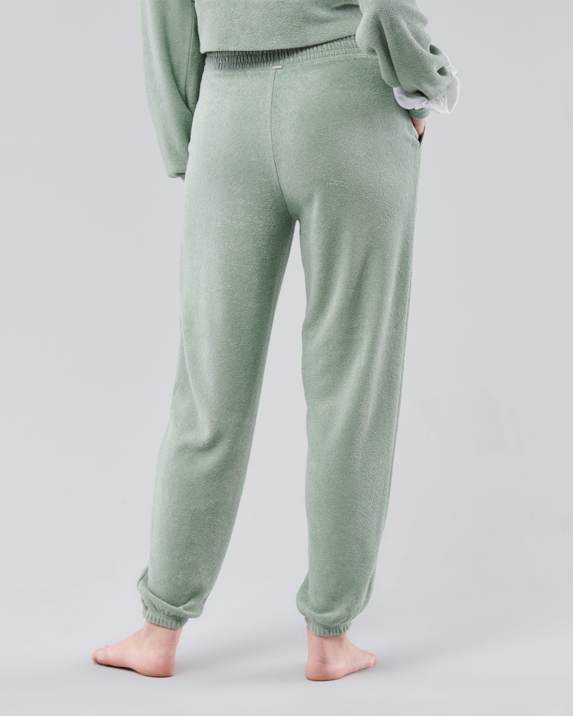 Hollister Gilly Hicks Happy Fleece High-Rise Dad Joggers