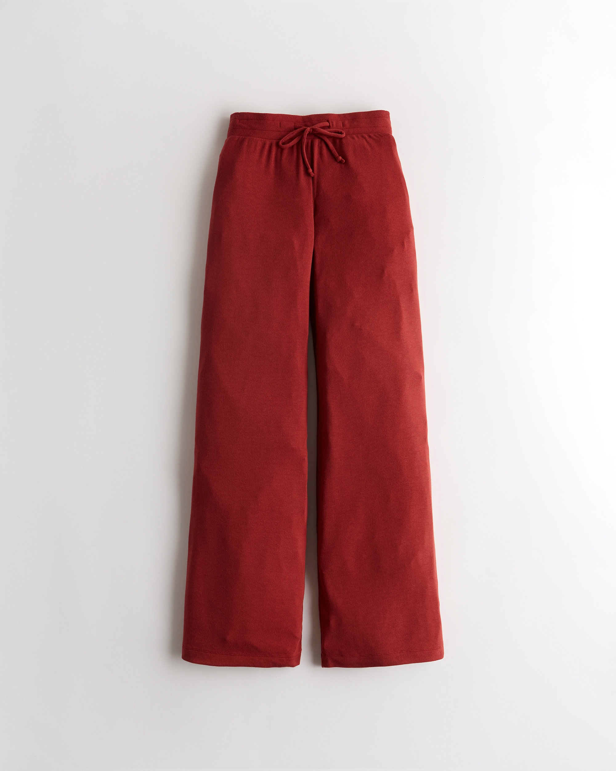 red hollister pants