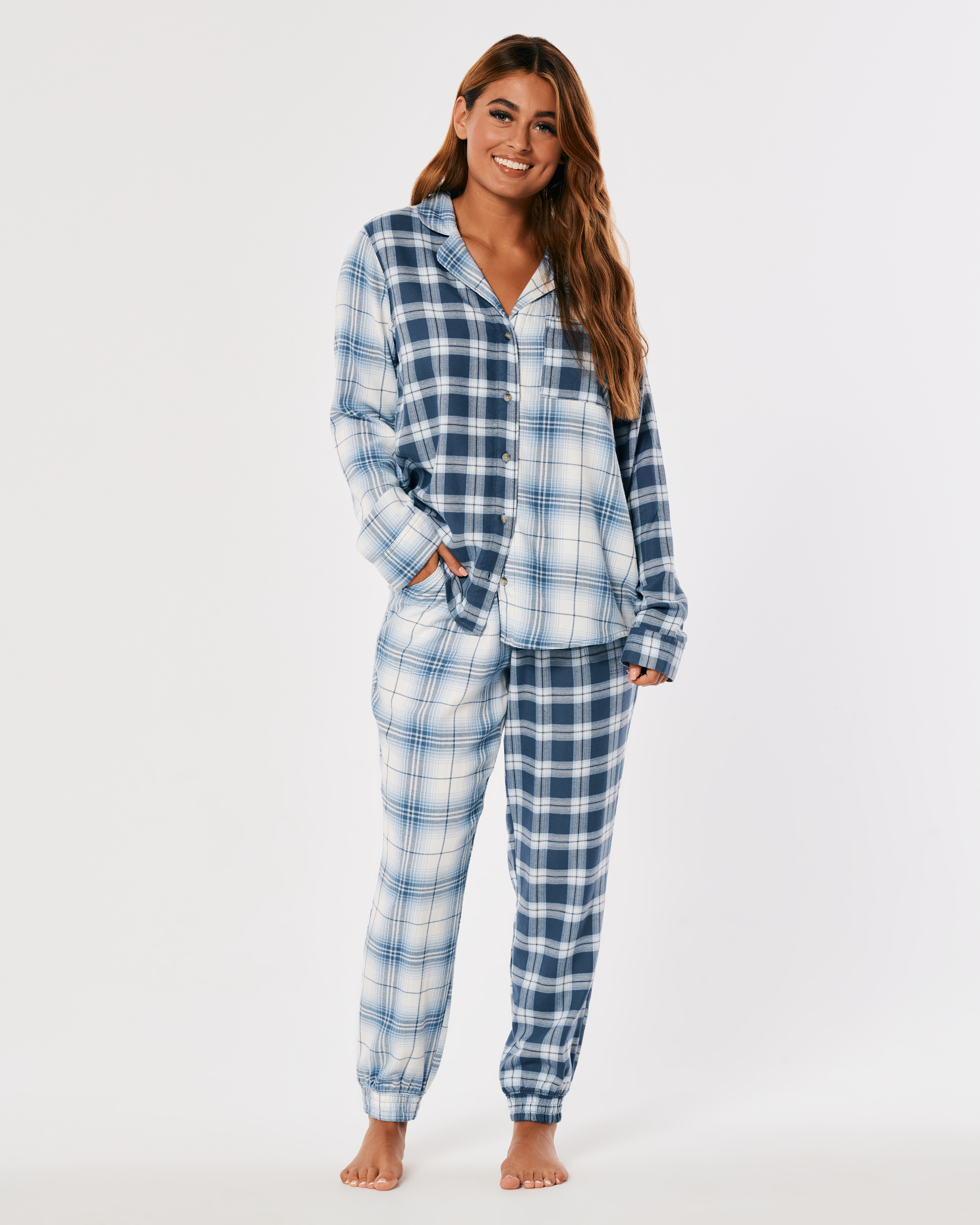 Hollister flannel joggers best sale