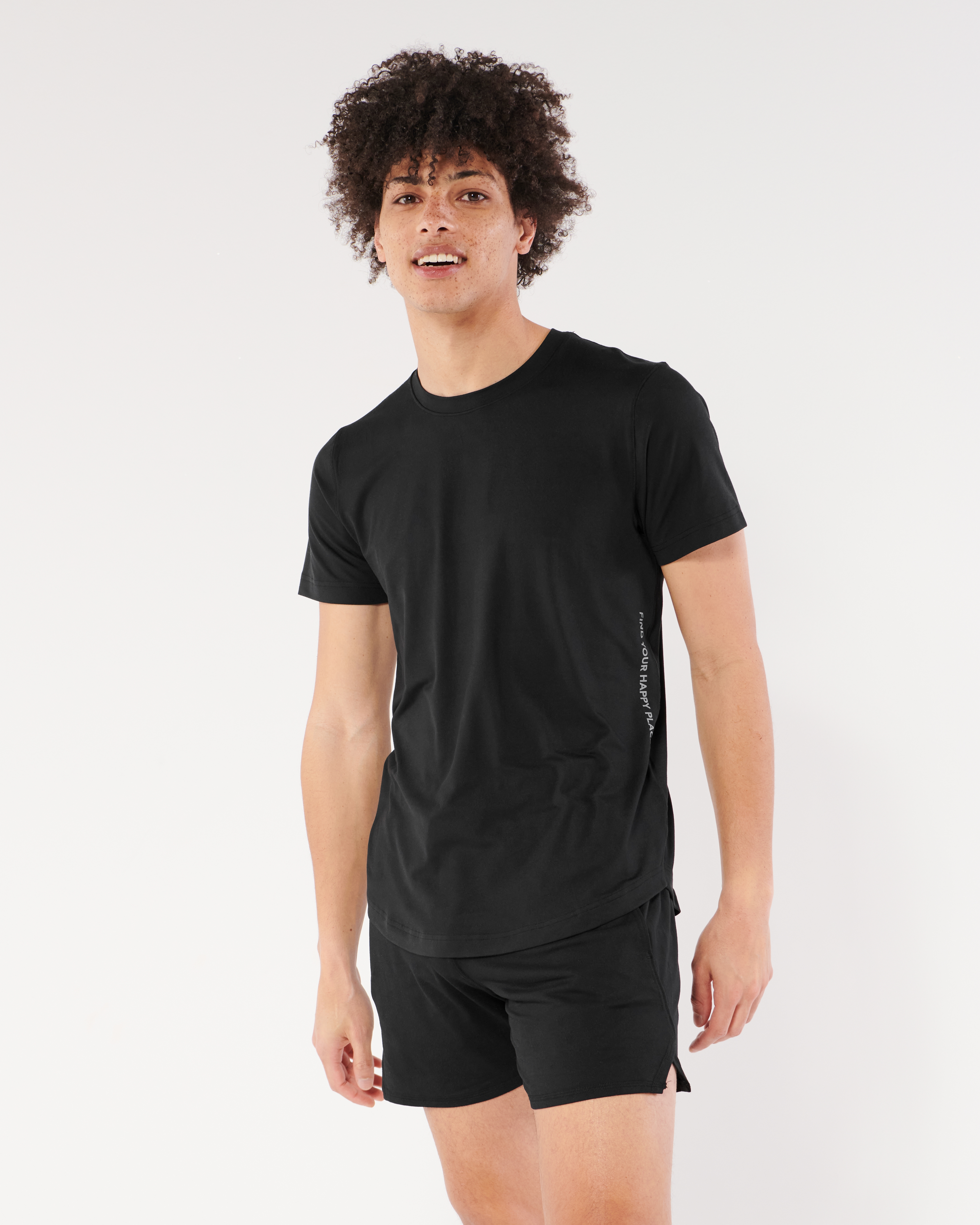 Hollister Gilly Hicks Go Breeze T-Shirt | Mall of America®