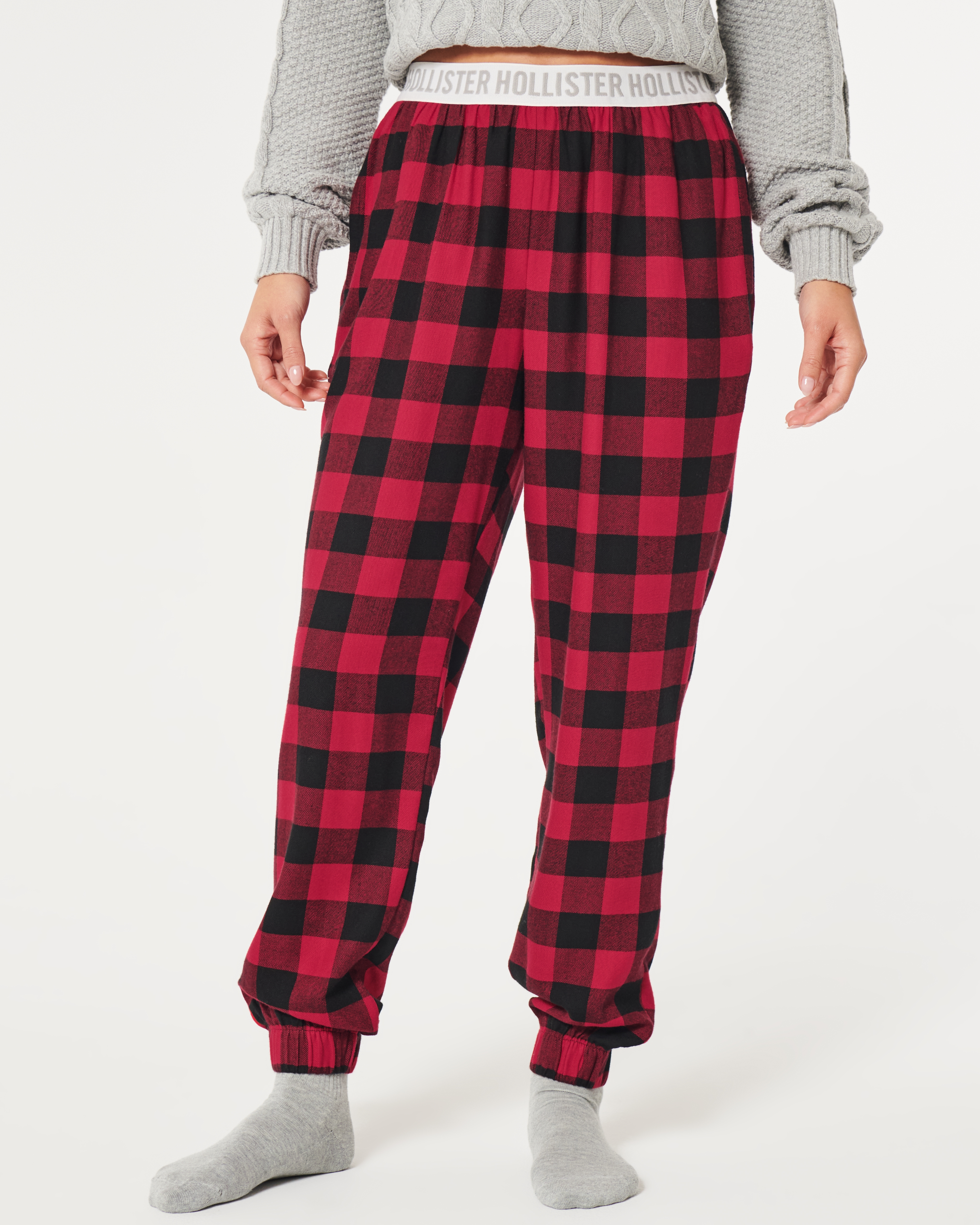 Hollister best sale plaid joggers