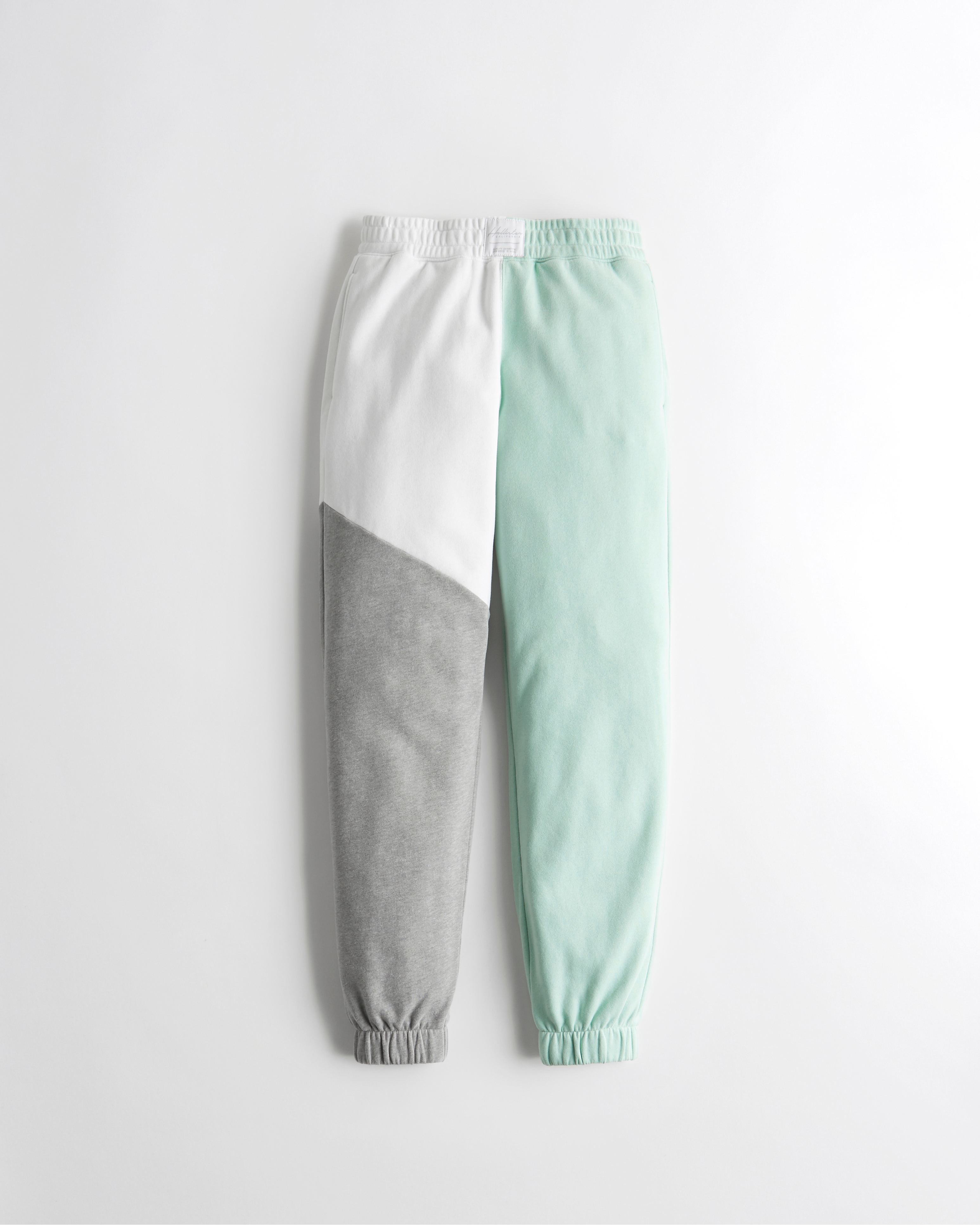 High rise logo fleece best sale joggers hollister