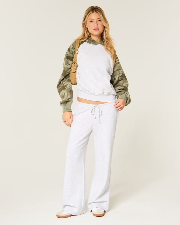 Hollister Feel Good Low-Rise Wide-Leg Sweatpants