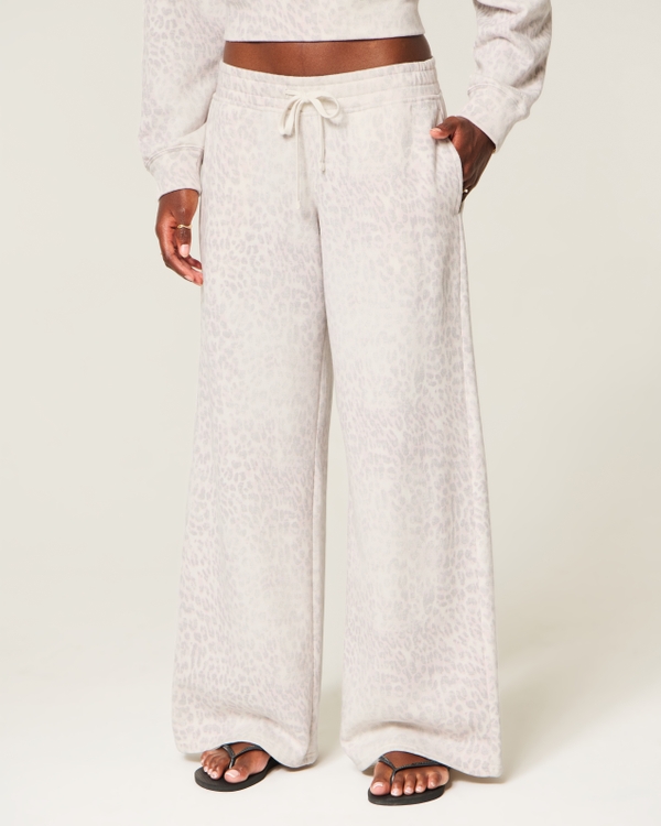 Low-Rise Snow Leopard Print Baggy Sweatpants, Light Gray view 2