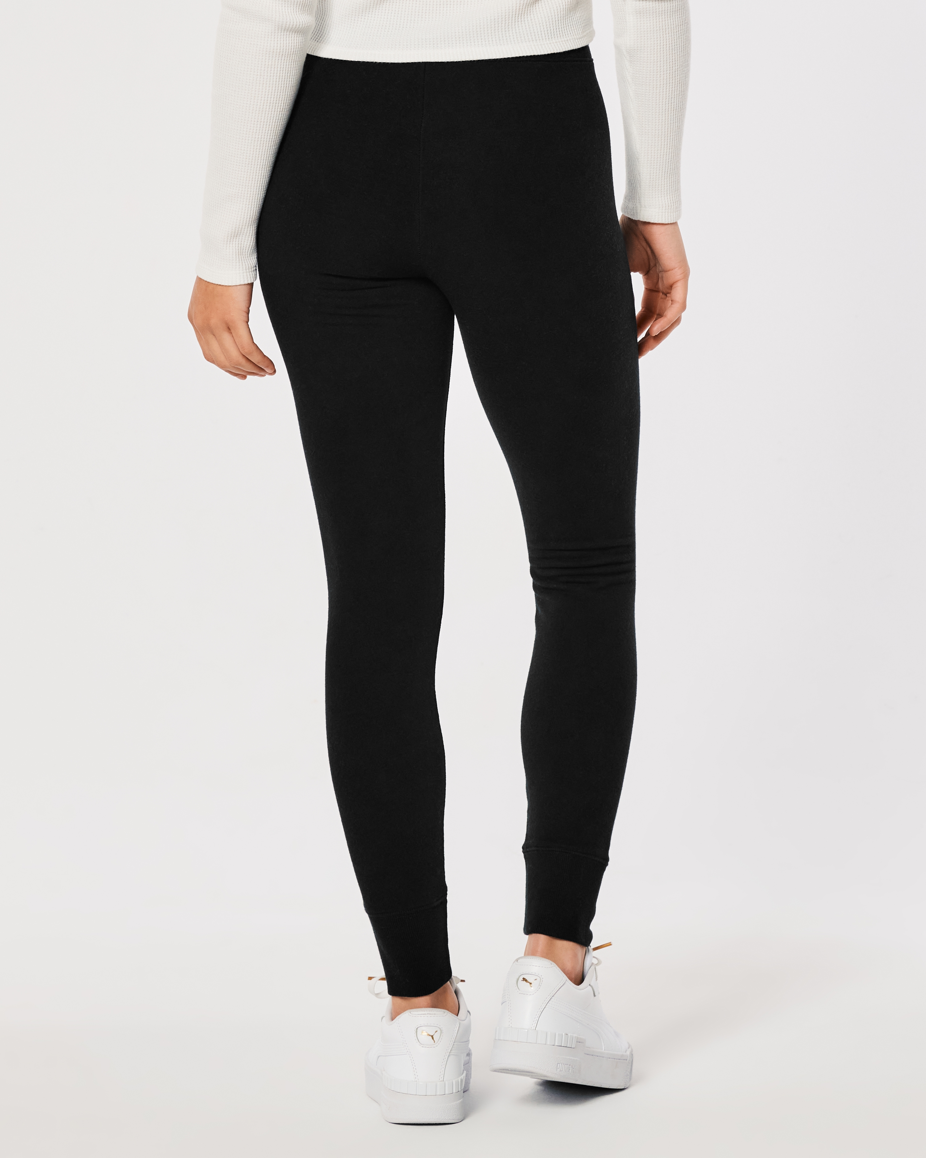 Hollister Ultra High-Rise Logo Graphic Fleece Leggings