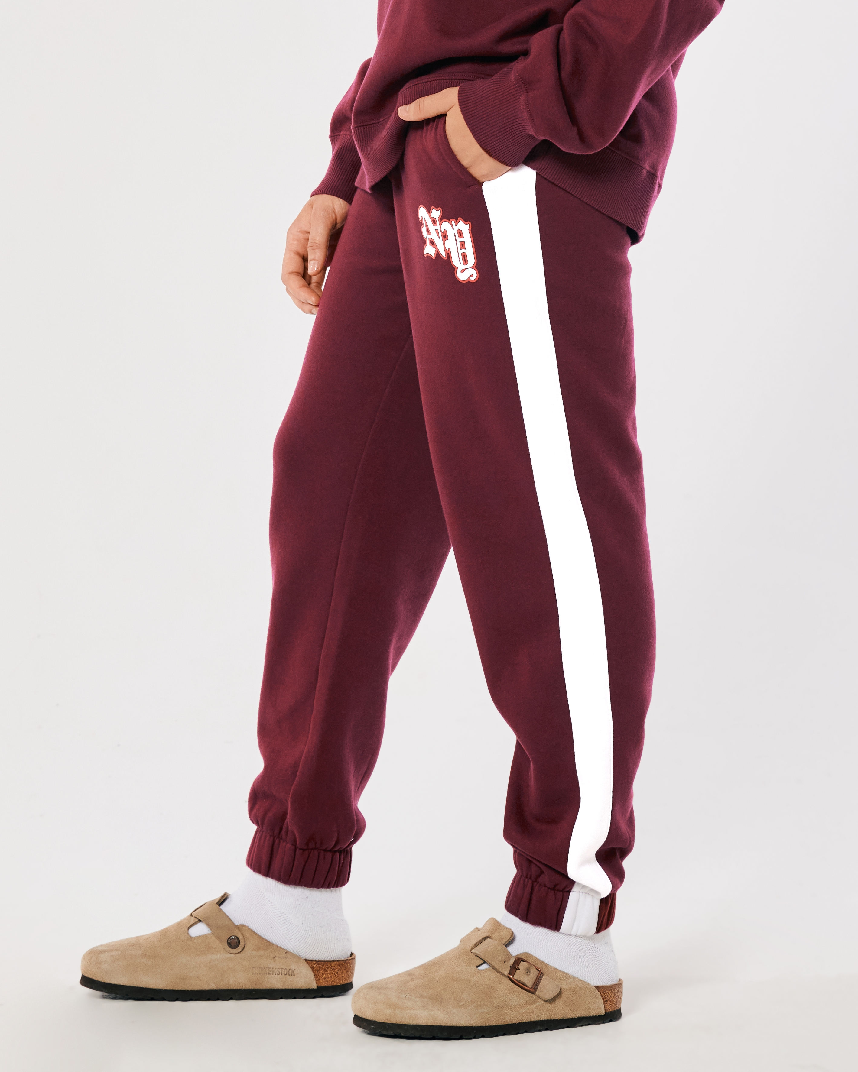 Hollister Hollister Ultra High-Rise Fleece Dad Joggers 44.95