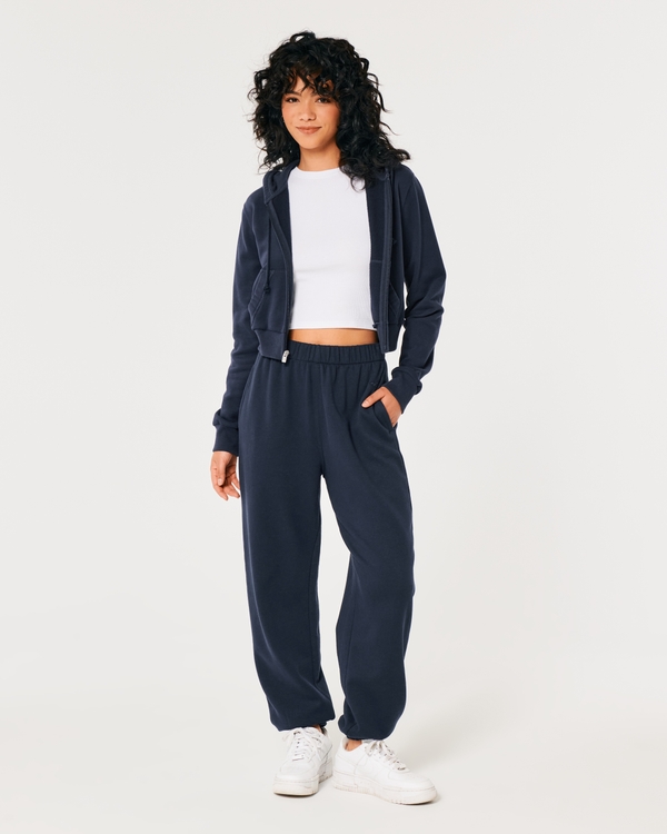https://img.hollisterco.com/is/image/anf/KIC_347-3057-0892-200_model1?policy=product-medium