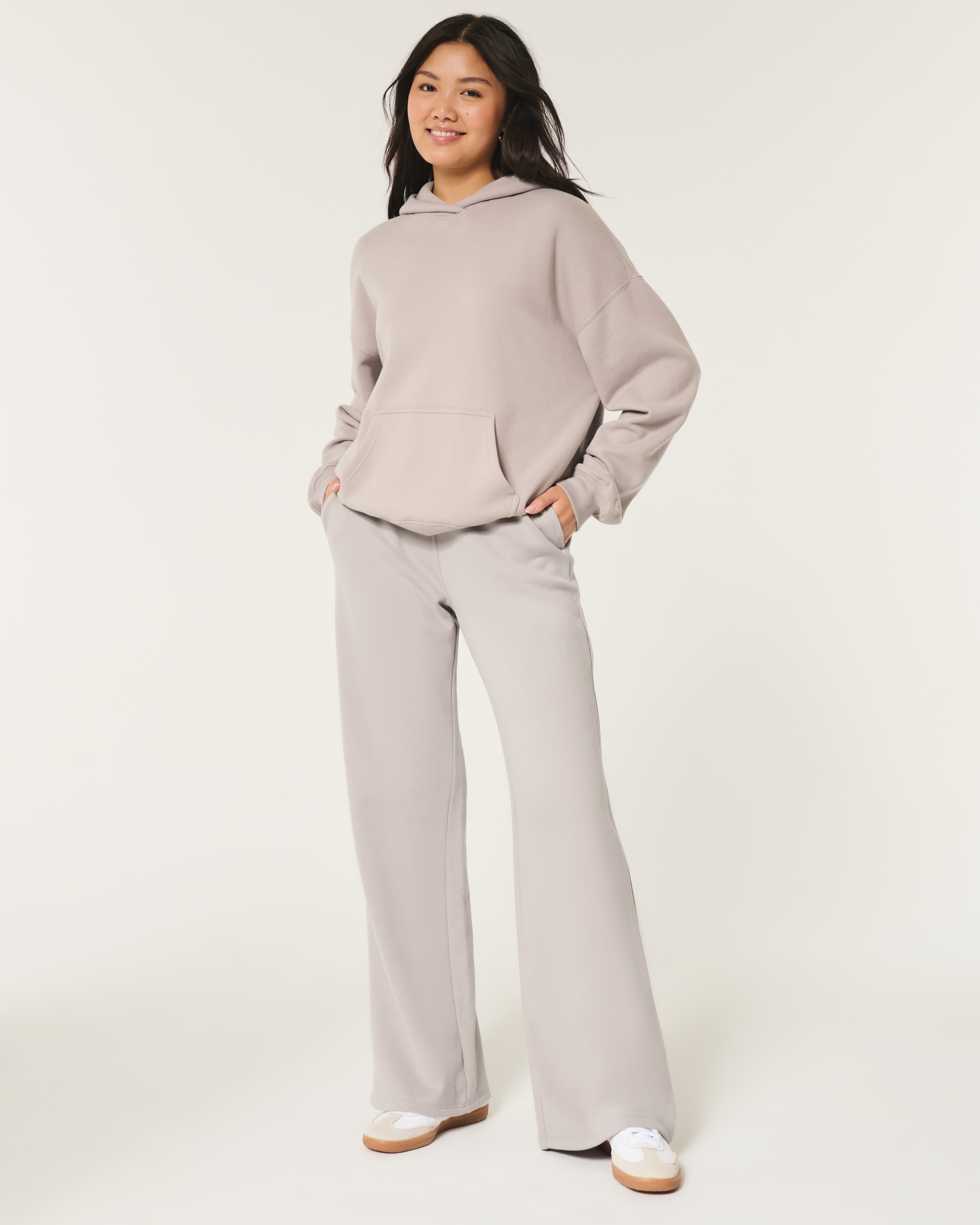 Hollister Feel Good Wide-Leg Fleece Pants
