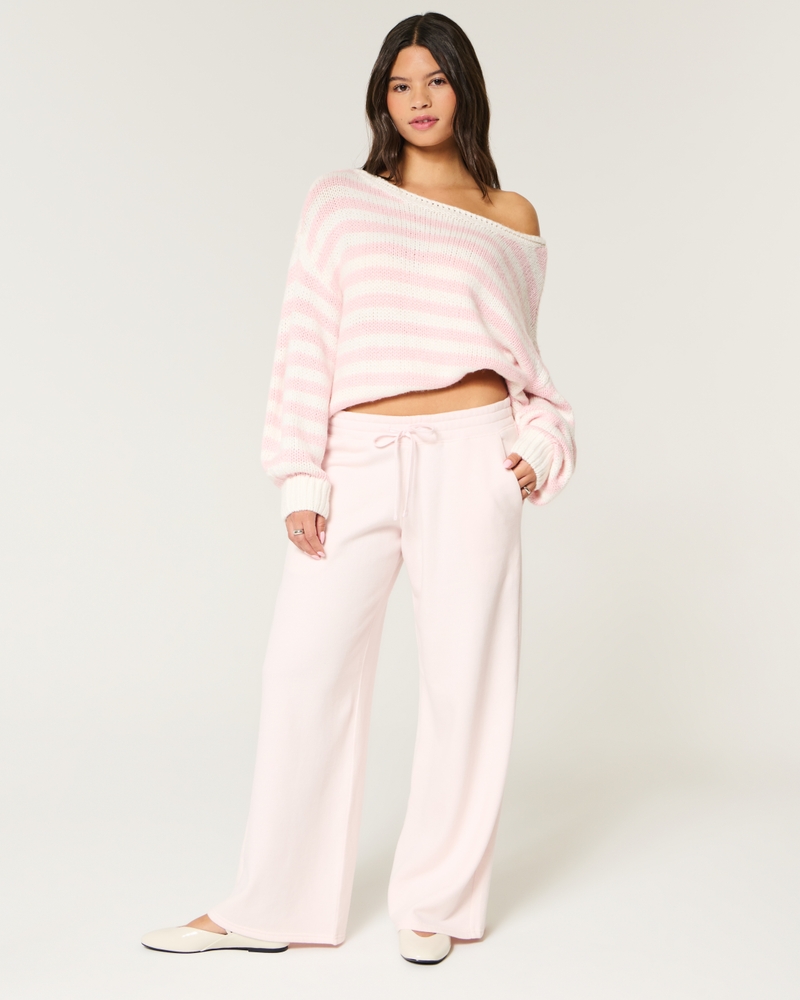 Women's Baggy Sweatpants | Women's Bottoms | HollisterCo.com
