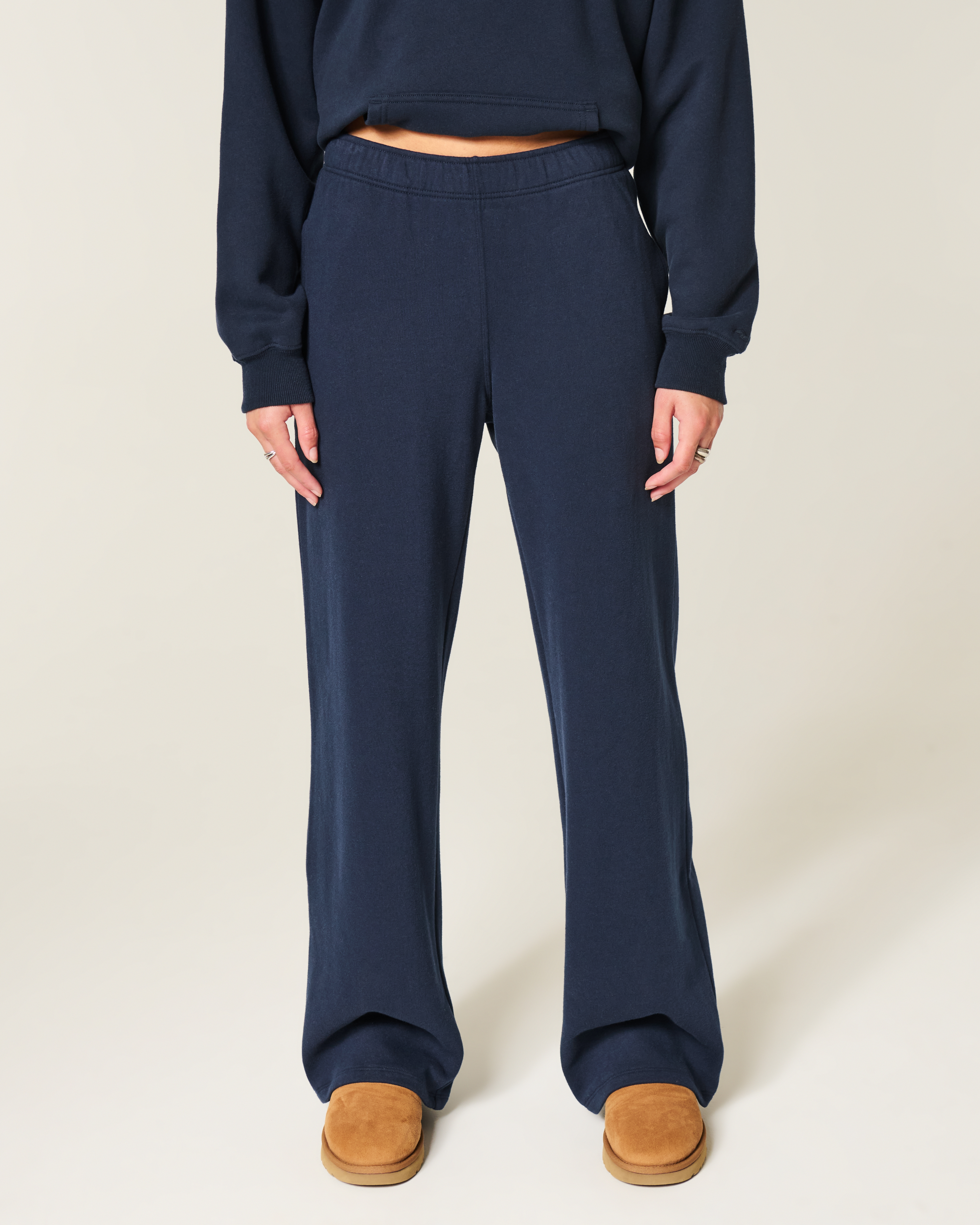 Women's Wide-Leg Sweatpants | Women's Bottoms | HollisterCo.com