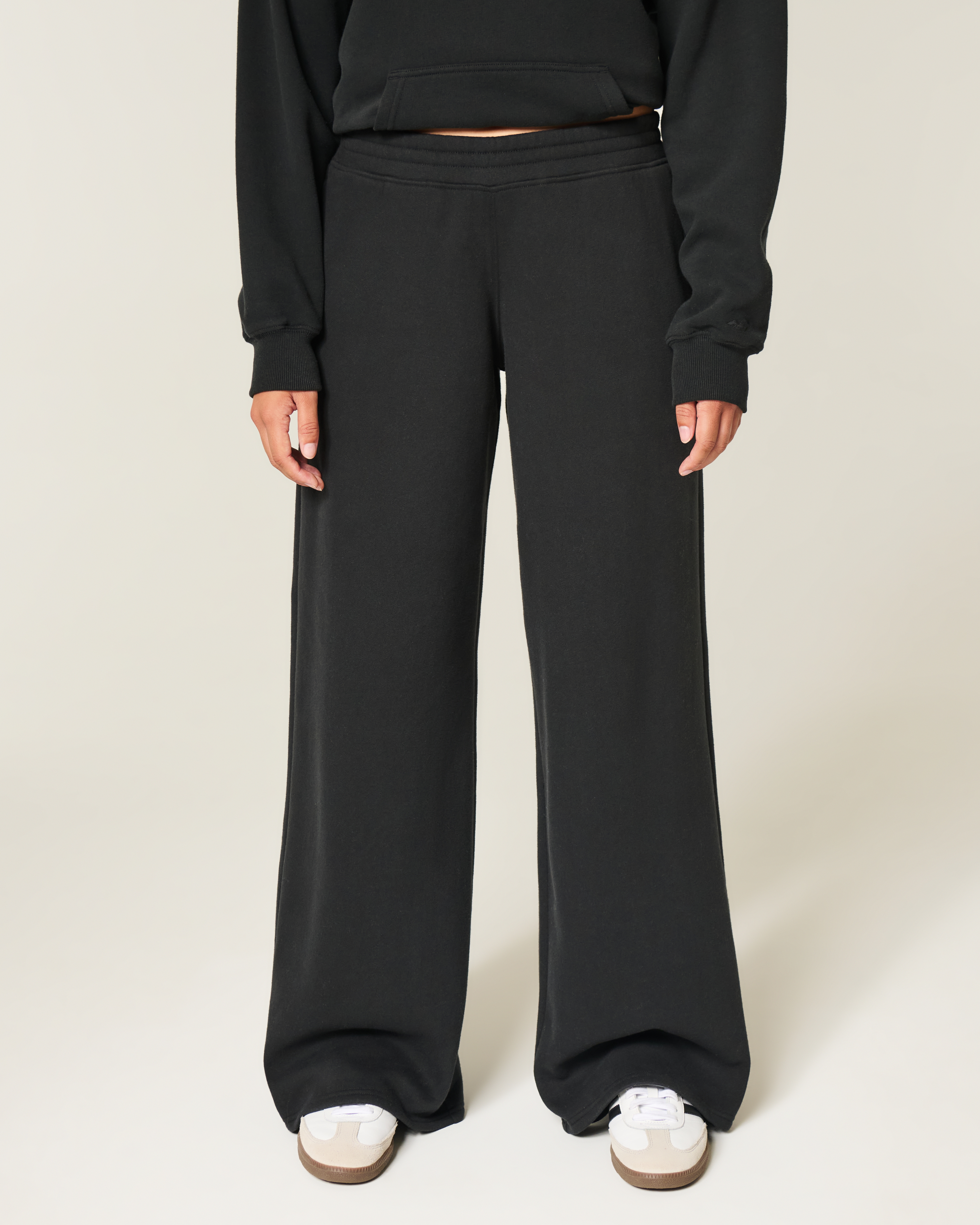 Hollister Baggy Sweatpants In Black