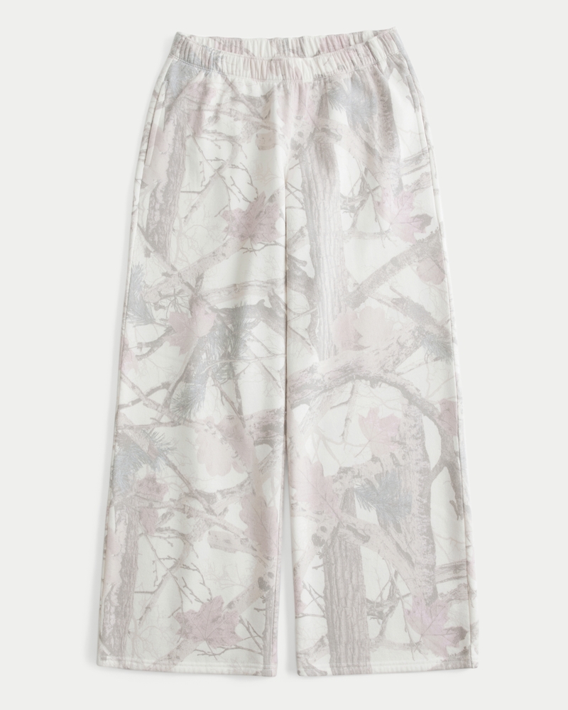 Heart Pocket Camo Wide-Leg Sweatpants