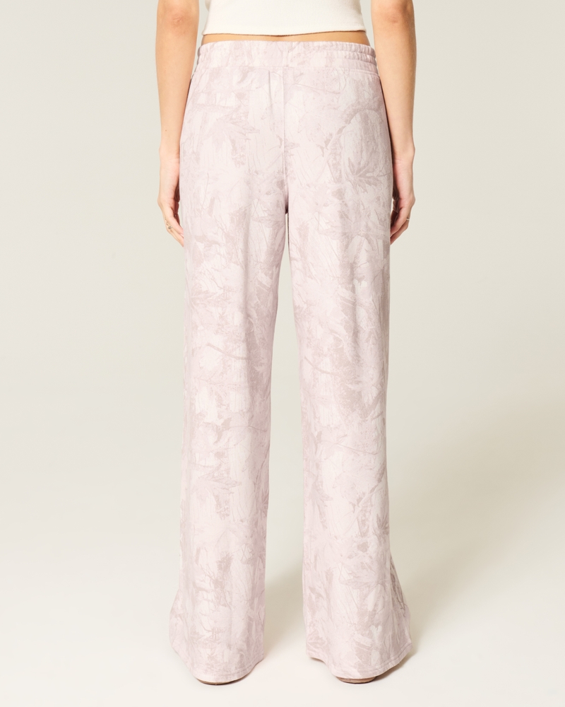 Pink Camo Baggy Sweatpants