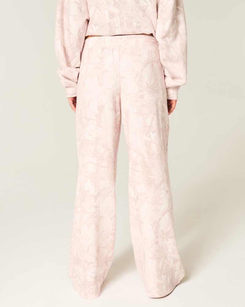 Pink Camo Baggy Sweatpants