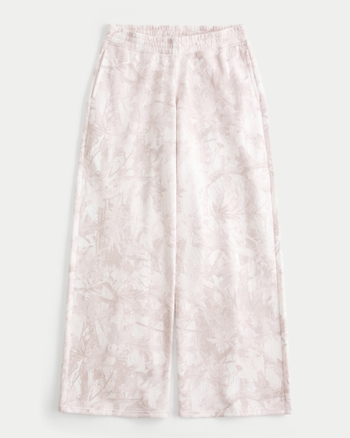 Women's Pink Camo Baggy Sweatpants | Women's Bottoms | HollisterCo.com