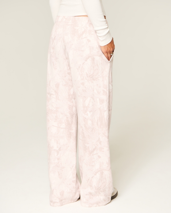 Logo Graphic Pink Camo Wide-Leg Sweatpants
