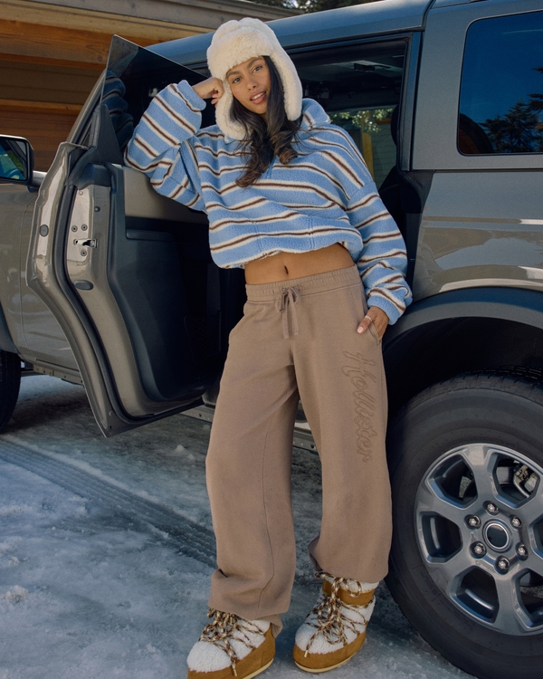 Low-Rise Logo Graphic Baggy Sweatpants